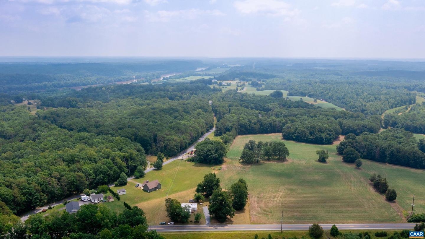 16468 S CONSTITUTION HWY, SCOTTSVILLE, Virginia 24590, 2 Bedrooms Bedrooms, ,2 BathroomsBathrooms,Residential,For sale,16468 S CONSTITUTION HWY,666308 MLS # 666308