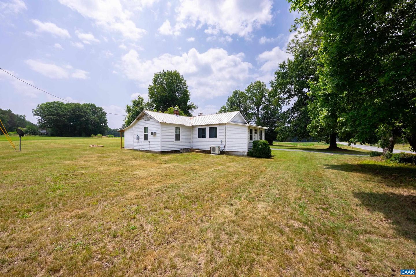 16468 S CONSTITUTION HWY, SCOTTSVILLE, Virginia 24590, 2 Bedrooms Bedrooms, ,2 BathroomsBathrooms,Residential,For sale,16468 S CONSTITUTION HWY,666308 MLS # 666308