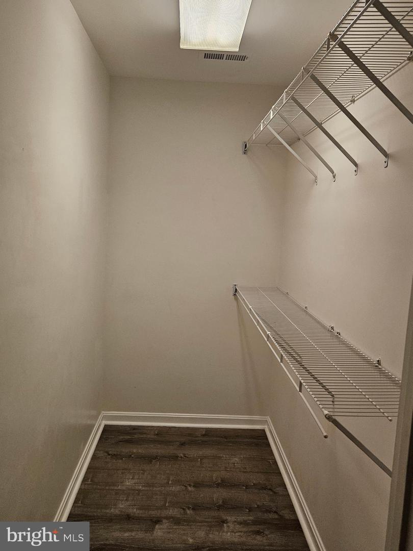 8141 BAYONET WAY, MANASSAS, Virginia 20109, 2 Bedrooms Bedrooms, ,2 BathroomsBathrooms,Residential,For sale,8141 BAYONET WAY,VAPW2098302 MLS # VAPW2098302