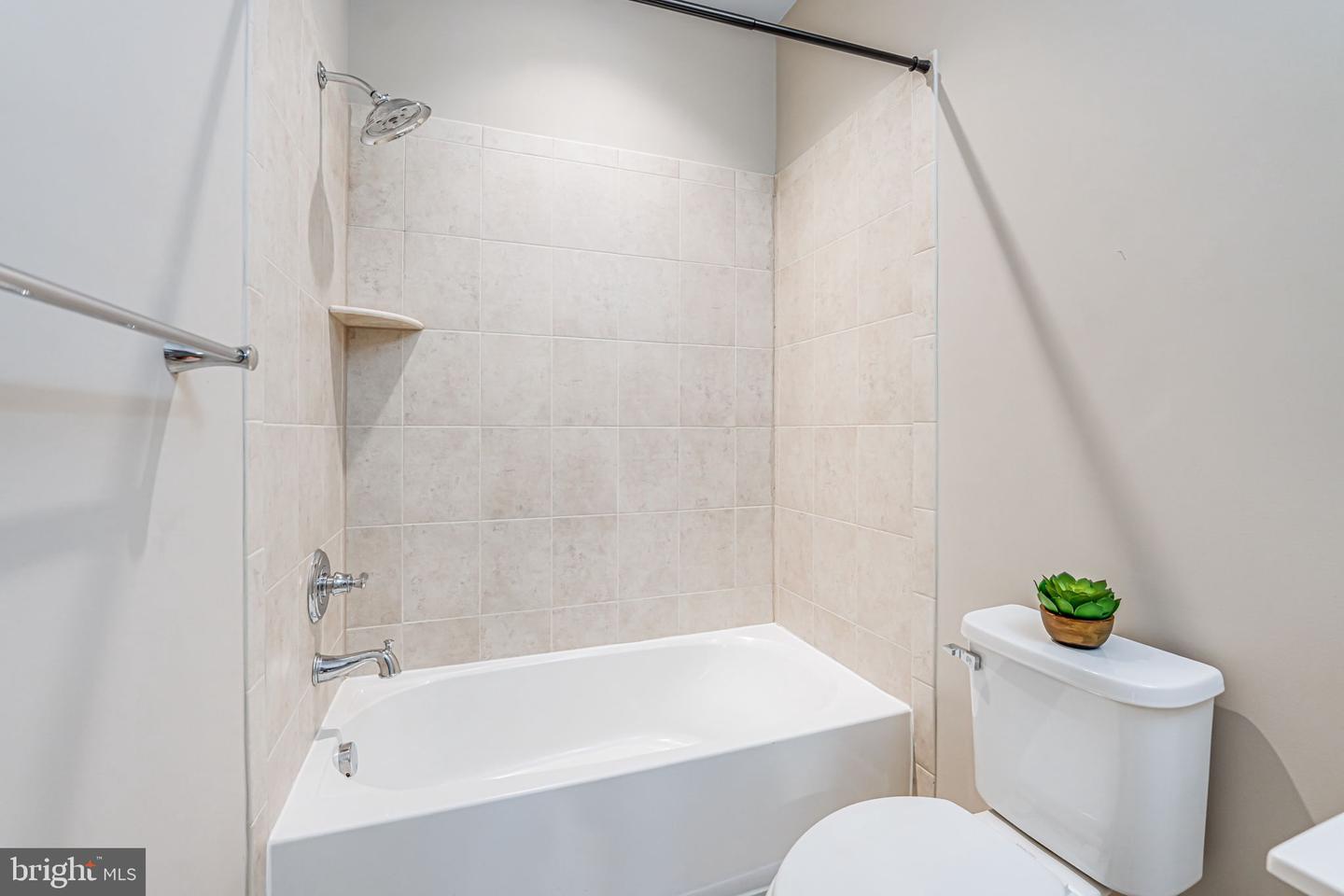 11350 RIDGELINE RD, FAIRFAX, Virginia 22030, 4 Bedrooms Bedrooms, ,4 BathroomsBathrooms,Residential,For sale,11350 RIDGELINE RD,VAFX2252614 MLS # VAFX2252614