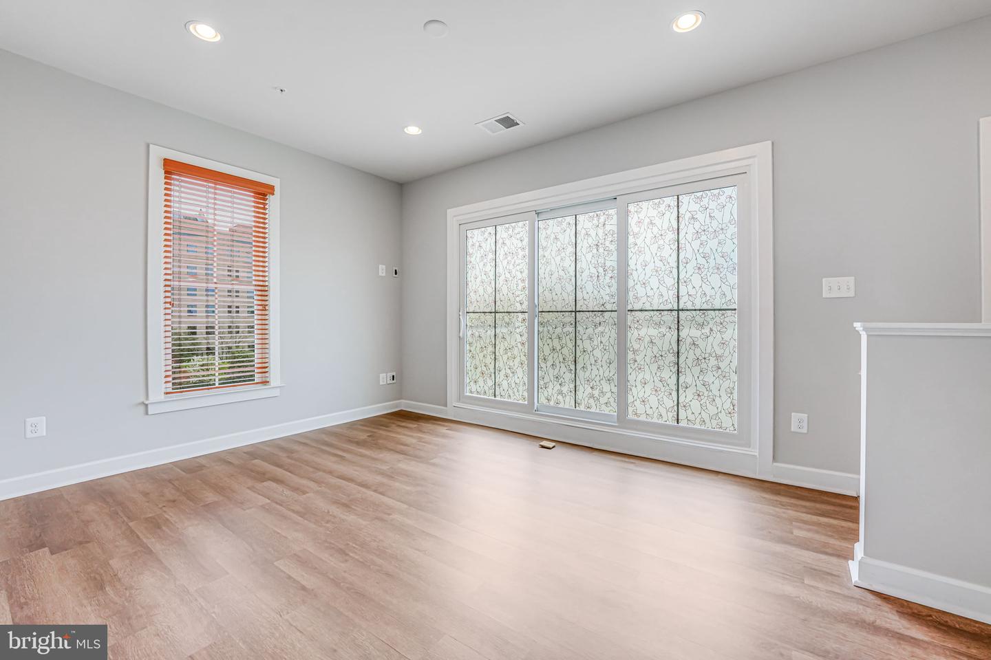 11350 RIDGELINE RD, FAIRFAX, Virginia 22030, 4 Bedrooms Bedrooms, ,4 BathroomsBathrooms,Residential,For sale,11350 RIDGELINE RD,VAFX2252614 MLS # VAFX2252614