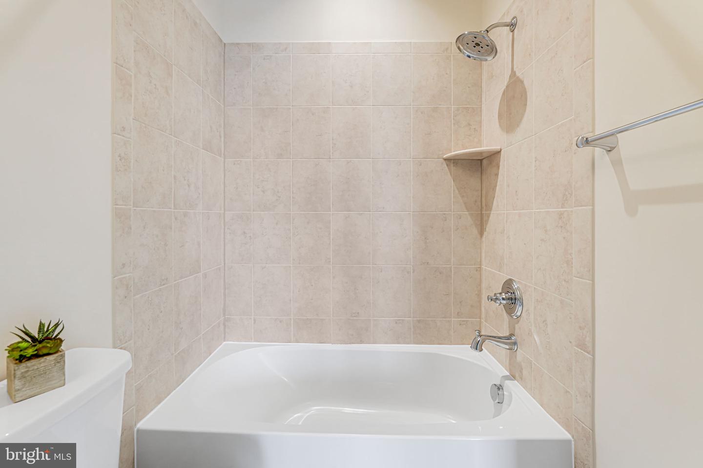 11350 RIDGELINE RD, FAIRFAX, Virginia 22030, 4 Bedrooms Bedrooms, ,4 BathroomsBathrooms,Residential,For sale,11350 RIDGELINE RD,VAFX2252614 MLS # VAFX2252614