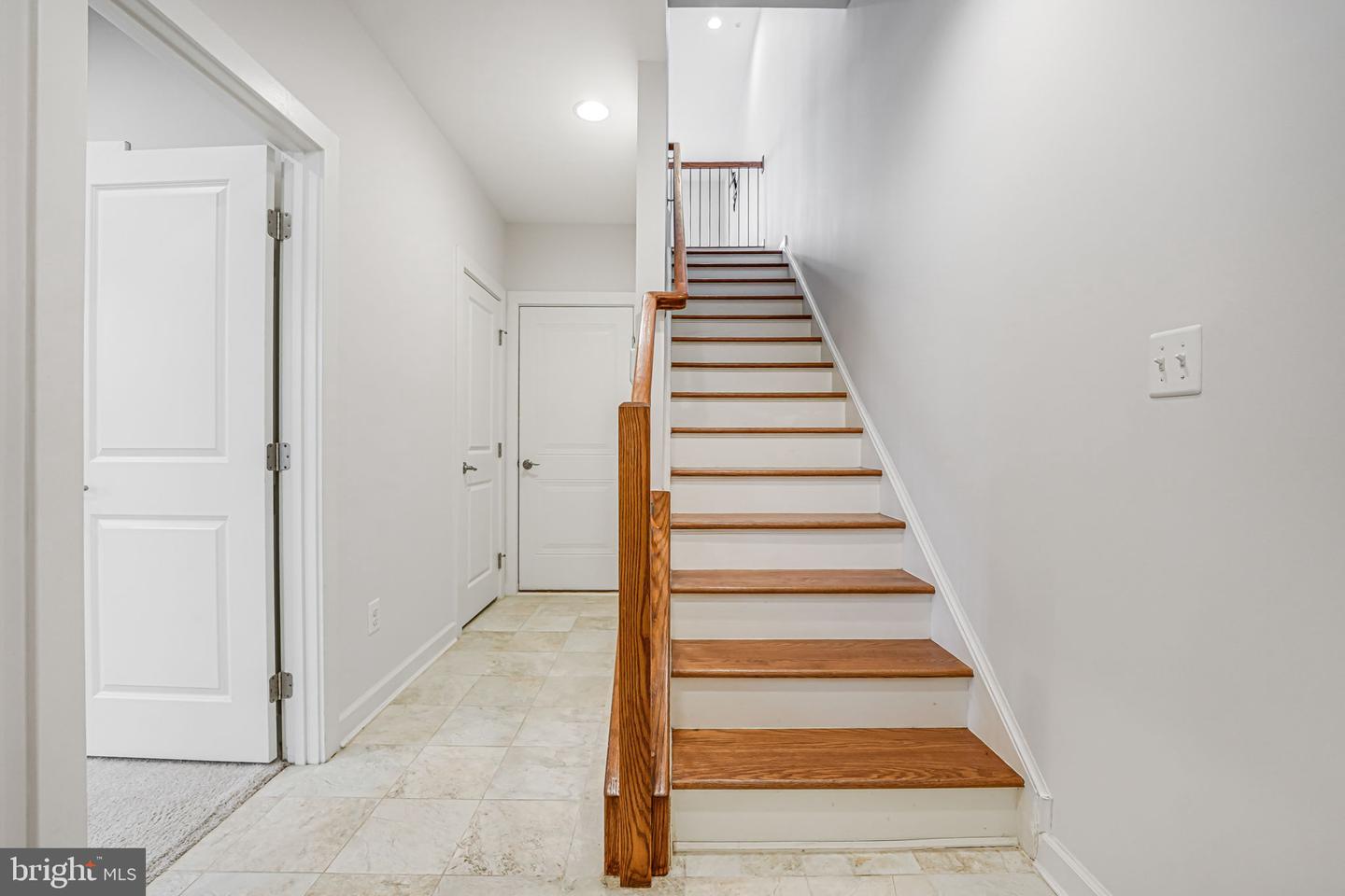 11350 RIDGELINE RD, FAIRFAX, Virginia 22030, 4 Bedrooms Bedrooms, ,4 BathroomsBathrooms,Residential,For sale,11350 RIDGELINE RD,VAFX2252614 MLS # VAFX2252614