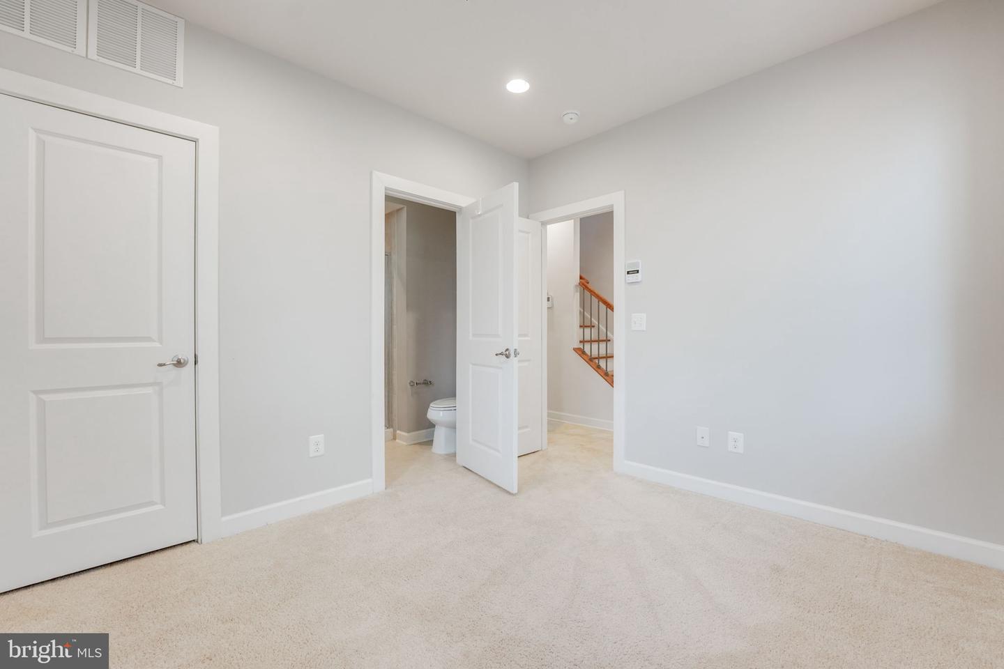 11350 RIDGELINE RD, FAIRFAX, Virginia 22030, 4 Bedrooms Bedrooms, ,4 BathroomsBathrooms,Residential,For sale,11350 RIDGELINE RD,VAFX2252614 MLS # VAFX2252614
