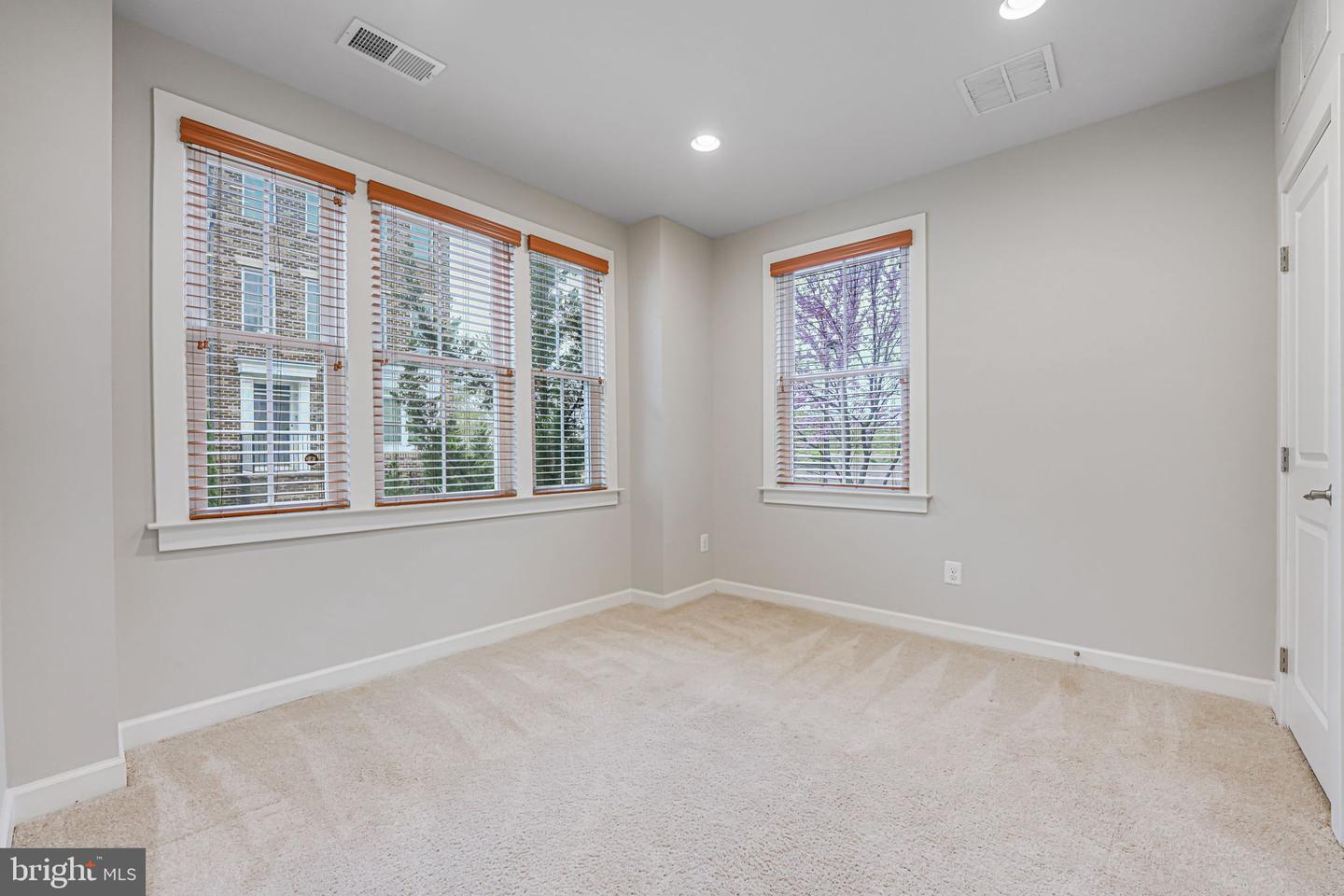 11350 RIDGELINE RD, FAIRFAX, Virginia 22030, 4 Bedrooms Bedrooms, ,4 BathroomsBathrooms,Residential,For sale,11350 RIDGELINE RD,VAFX2252614 MLS # VAFX2252614