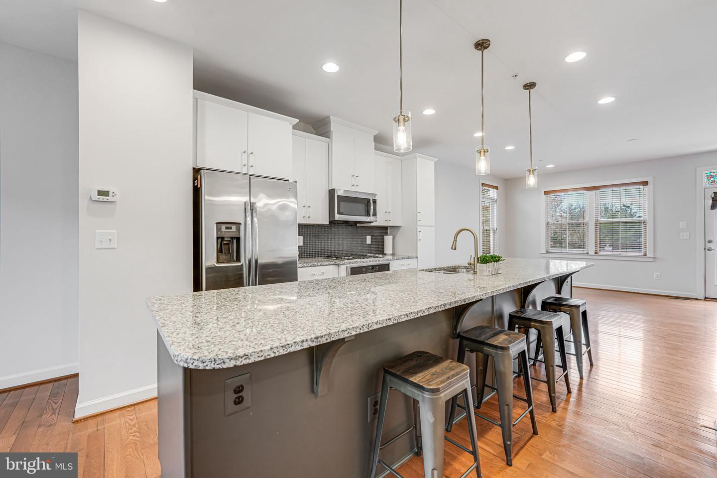 11350 RIDGELINE RD, FAIRFAX, Virginia 22030, 4 Bedrooms Bedrooms, ,4 BathroomsBathrooms,Residential,For sale,11350 RIDGELINE RD,VAFX2252614 MLS # VAFX2252614