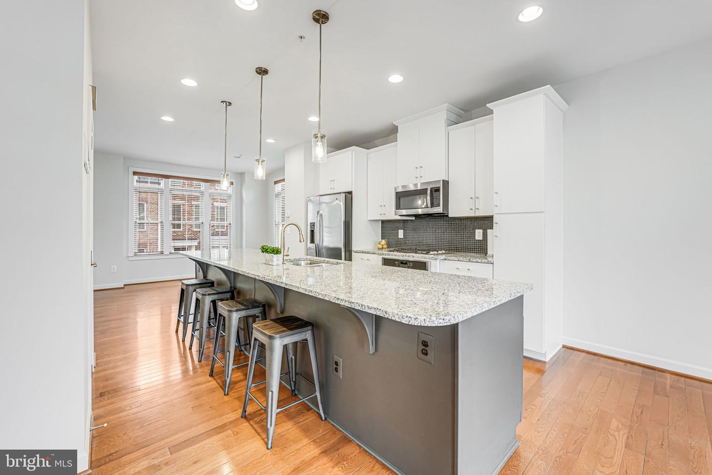 11350 RIDGELINE RD, FAIRFAX, Virginia 22030, 4 Bedrooms Bedrooms, ,4 BathroomsBathrooms,Residential,For sale,11350 RIDGELINE RD,VAFX2252614 MLS # VAFX2252614