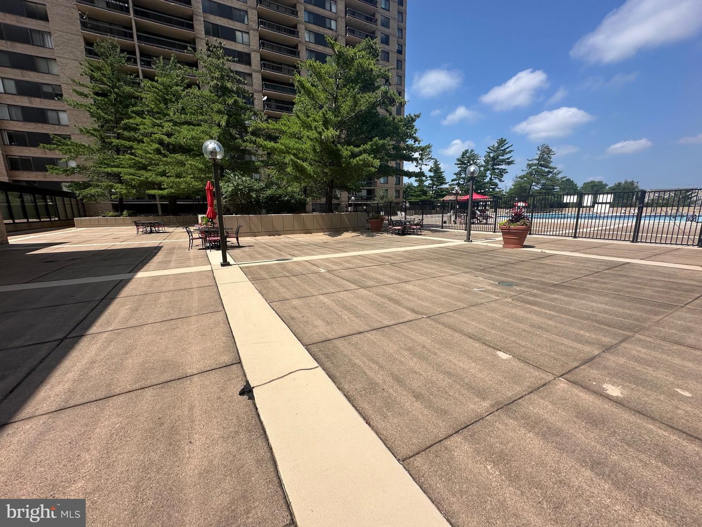 3701 S GEORGE MASON DR #101N, FALLS CHURCH, Virginia 22041, 1 Bedroom Bedrooms, ,1 BathroomBathrooms,Residential,For sale,3701 S GEORGE MASON DR #101N,VAFX2252648 MLS # VAFX2252648
