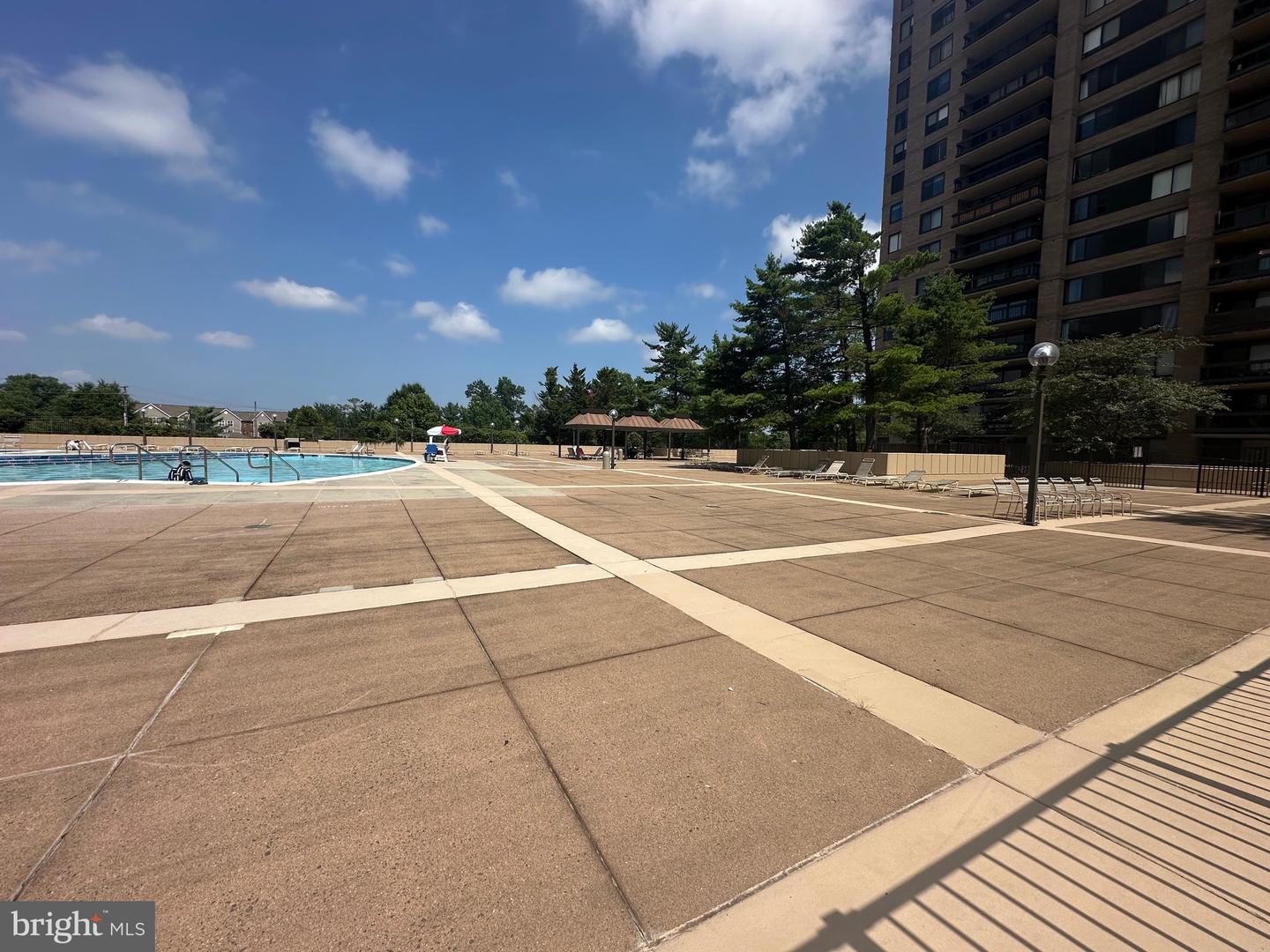 3701 S GEORGE MASON DR #101N, FALLS CHURCH, Virginia 22041, 1 Bedroom Bedrooms, ,1 BathroomBathrooms,Residential,For sale,3701 S GEORGE MASON DR #101N,VAFX2252648 MLS # VAFX2252648