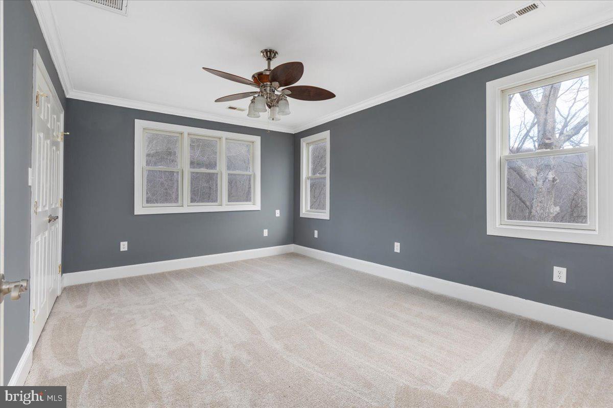 2114 E LEE HWY, NEW MARKET, Virginia 22844, 4 Bedrooms Bedrooms, ,4 BathroomsBathrooms,Residential,For sale,2114 E LEE HWY,VASH2010602 MLS # VASH2010602