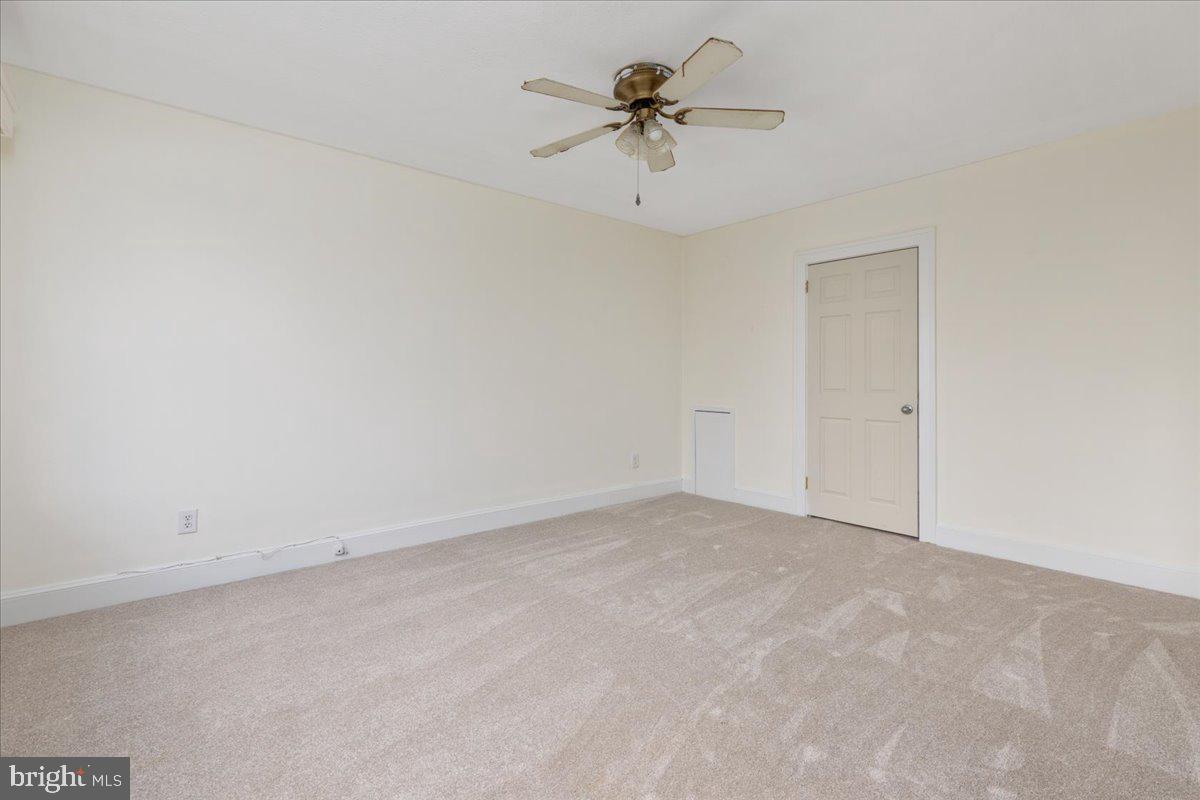 2114 E LEE HWY, NEW MARKET, Virginia 22844, 4 Bedrooms Bedrooms, ,4 BathroomsBathrooms,Residential,For sale,2114 E LEE HWY,VASH2010602 MLS # VASH2010602
