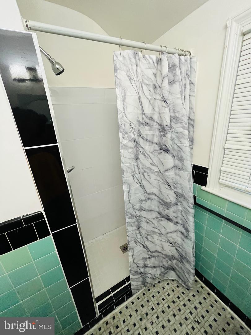 1612 BUCHANAN ST NE, WASHINGTON, District Of Columbia 20017, 3 Bedrooms Bedrooms, ,2 BathroomsBathrooms,Residential,For sale,1612 BUCHANAN ST NE,DCDC2203148 MLS # DCDC2203148