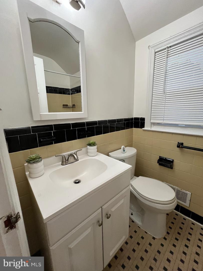 1612 BUCHANAN ST NE, WASHINGTON, District Of Columbia 20017, 3 Bedrooms Bedrooms, ,2 BathroomsBathrooms,Residential,For sale,1612 BUCHANAN ST NE,DCDC2203148 MLS # DCDC2203148