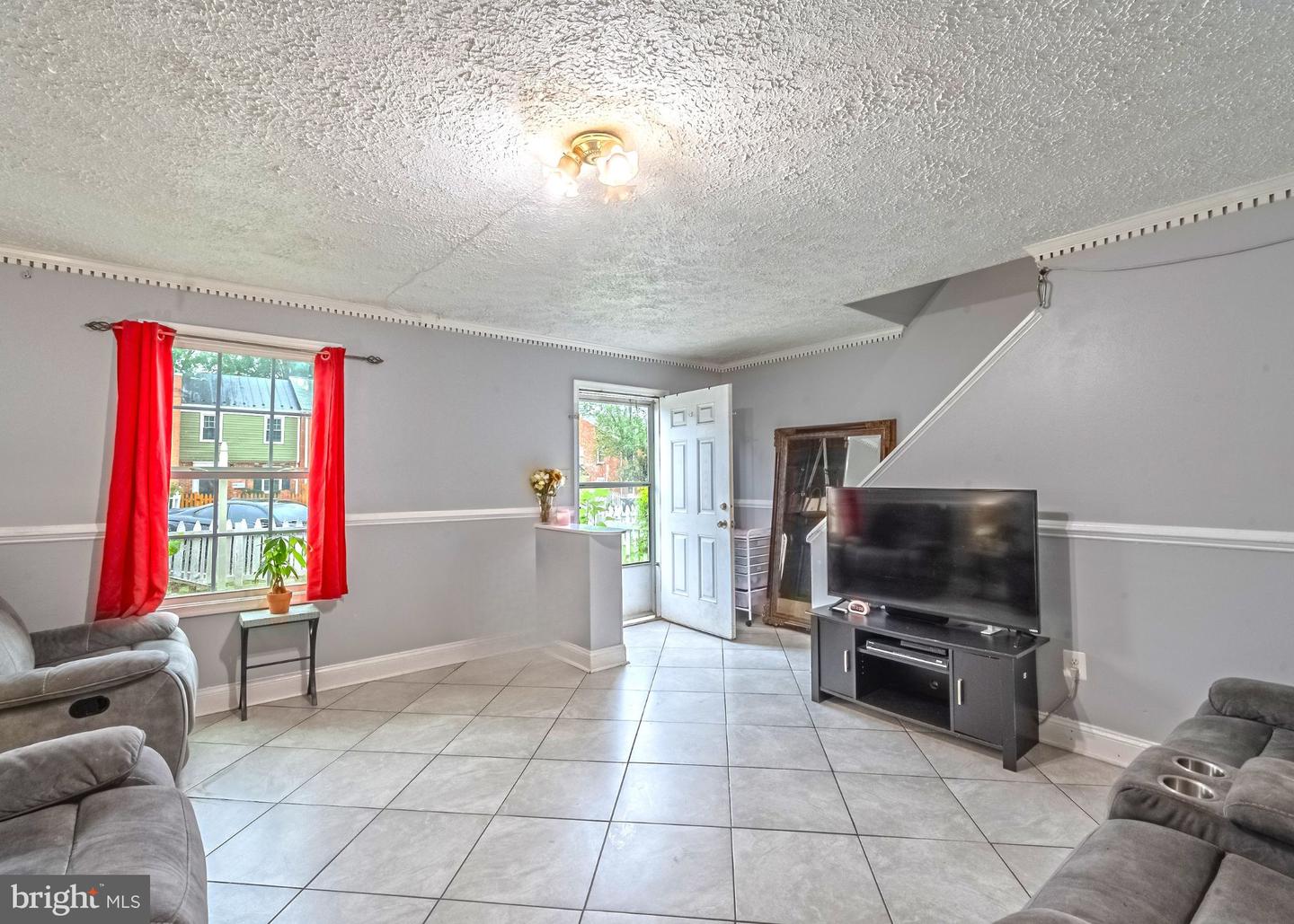 9832 BUCKNER RD, MANASSAS, Virginia 20110, 3 Bedrooms Bedrooms, ,1 BathroomBathrooms,Residential,For sale,9832 BUCKNER RD,VAMN2008456 MLS # VAMN2008456