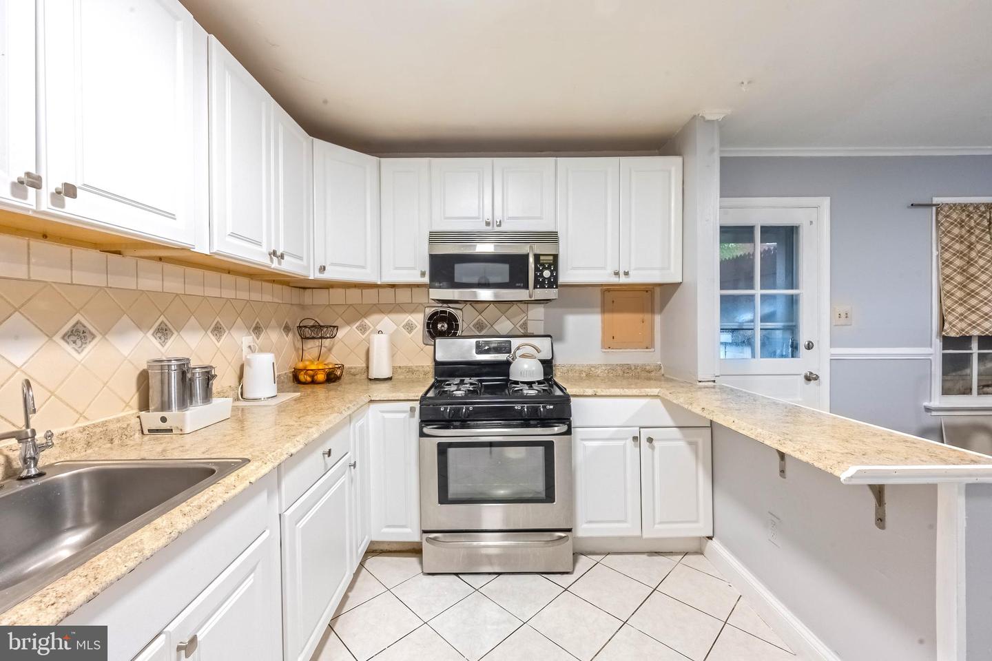 9832 BUCKNER RD, MANASSAS, Virginia 20110, 3 Bedrooms Bedrooms, ,1 BathroomBathrooms,Residential,For sale,9832 BUCKNER RD,VAMN2008456 MLS # VAMN2008456