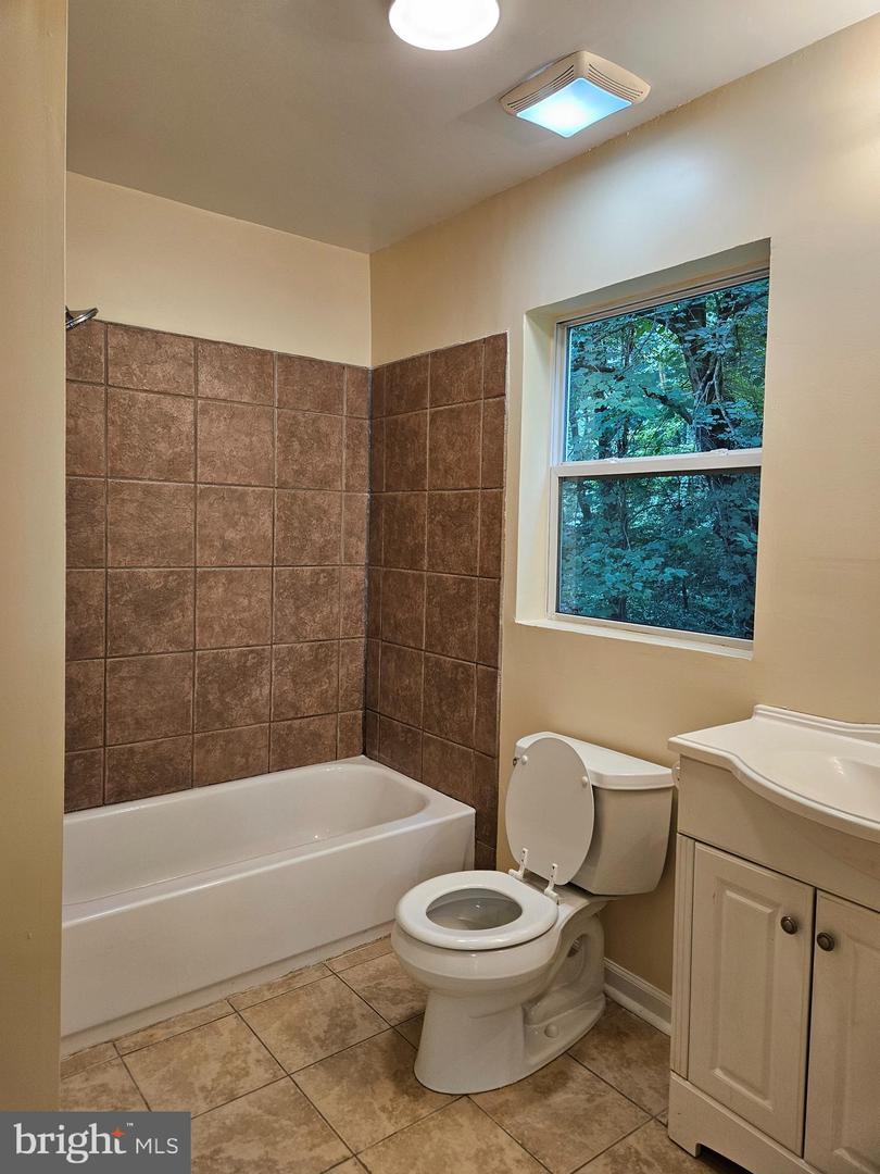 2914 HUNTER RD, FAIRFAX, Virginia 22031, 5 Bedrooms Bedrooms, ,4 BathroomsBathrooms,Residential,For sale,2914 HUNTER RD,VAFX2248004 MLS # VAFX2248004