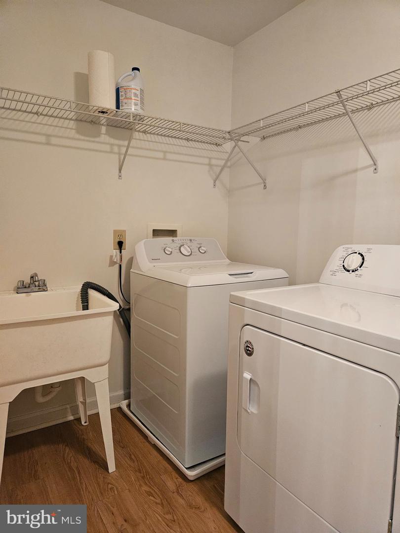 2914 HUNTER RD, FAIRFAX, Virginia 22031, 5 Bedrooms Bedrooms, ,4 BathroomsBathrooms,Residential,For sale,2914 HUNTER RD,VAFX2248004 MLS # VAFX2248004