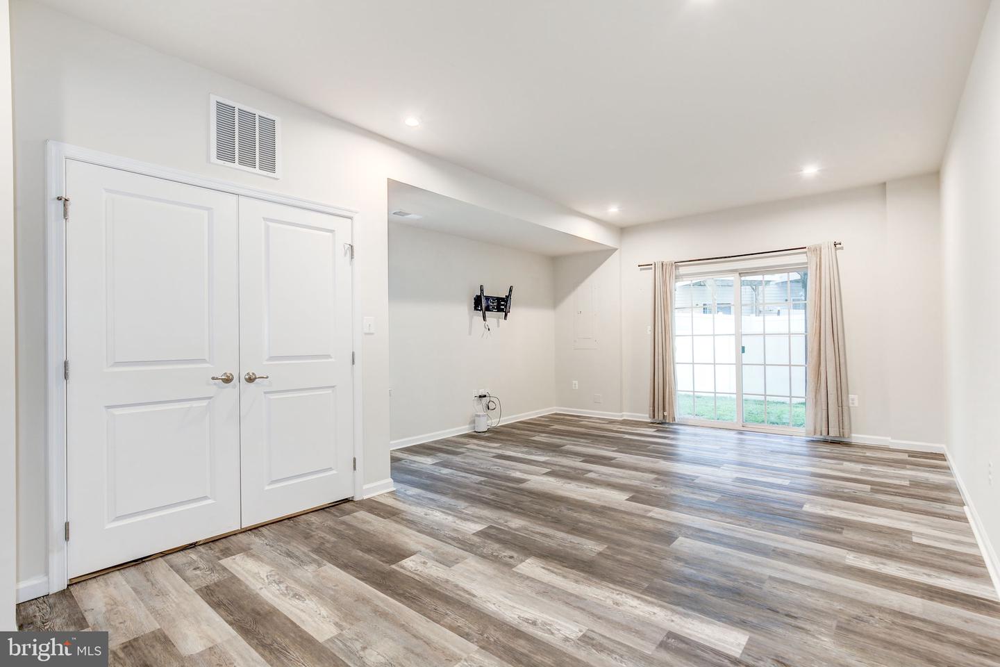 522 RIVER CREST WAY, FREDERICKSBURG, Virginia 22405, 3 Bedrooms Bedrooms, ,3 BathroomsBathrooms,Residential,For sale,522 RIVER CREST WAY,VAST2039936 MLS # VAST2039936