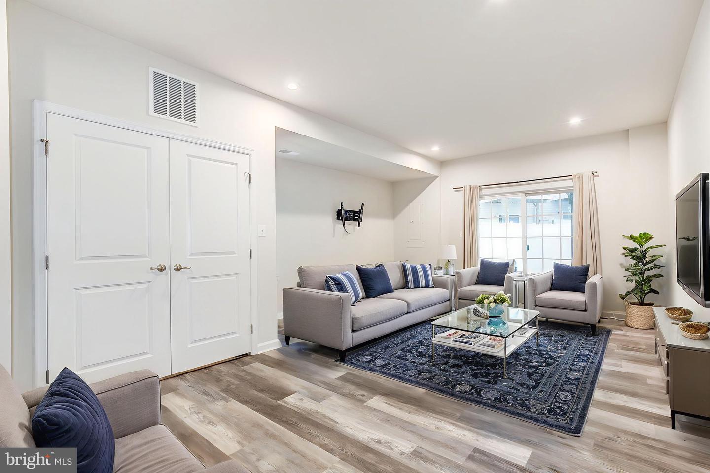 522 RIVER CREST WAY, FREDERICKSBURG, Virginia 22405, 3 Bedrooms Bedrooms, ,3 BathroomsBathrooms,Residential,For sale,522 RIVER CREST WAY,VAST2039936 MLS # VAST2039936