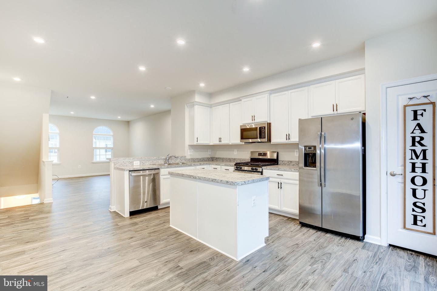 522 RIVER CREST WAY, FREDERICKSBURG, Virginia 22405, 3 Bedrooms Bedrooms, ,3 BathroomsBathrooms,Residential,For sale,522 RIVER CREST WAY,VAST2039936 MLS # VAST2039936