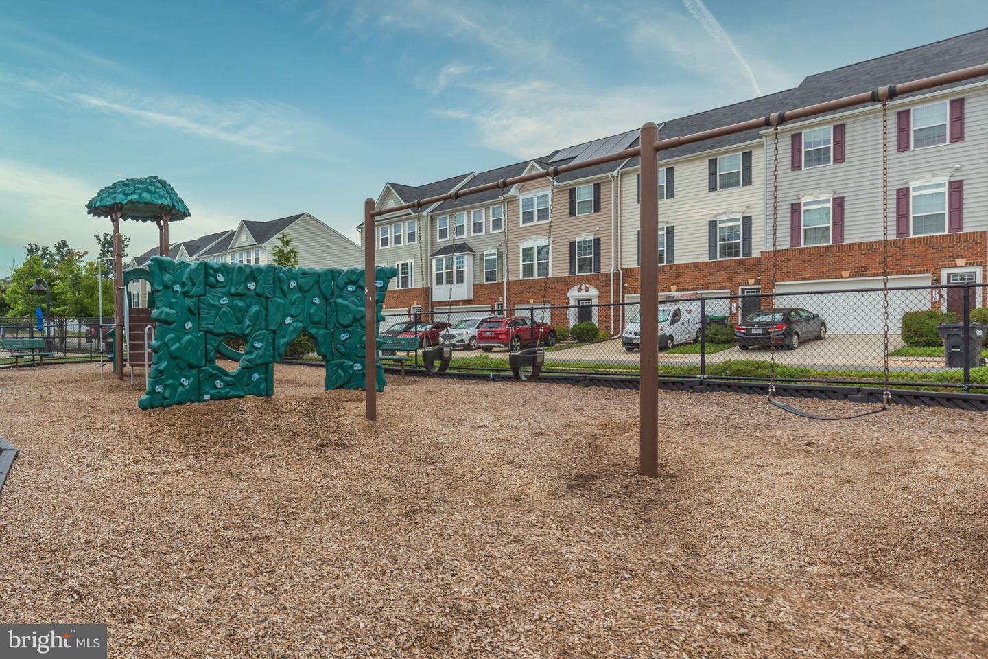 522 RIVER CREST WAY, FREDERICKSBURG, Virginia 22405, 3 Bedrooms Bedrooms, ,3 BathroomsBathrooms,Residential,For sale,522 RIVER CREST WAY,VAST2039936 MLS # VAST2039936