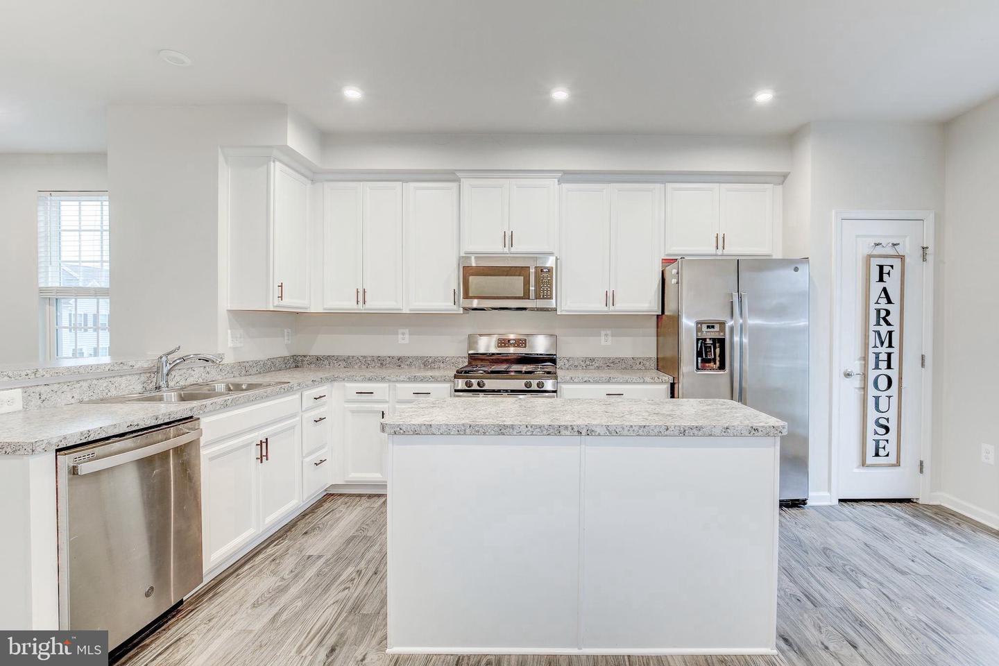 522 RIVER CREST WAY, FREDERICKSBURG, Virginia 22405, 3 Bedrooms Bedrooms, ,3 BathroomsBathrooms,Residential,For sale,522 RIVER CREST WAY,VAST2039936 MLS # VAST2039936