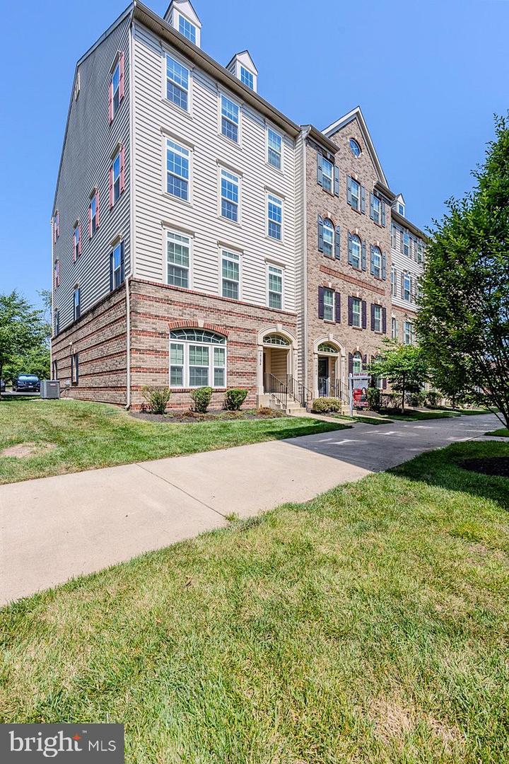 14192 HARO TRL, GAINESVILLE, Virginia 20155, 3 Bedrooms Bedrooms, ,2 BathroomsBathrooms,Residential,For sale,14192 HARO TRL,VAPW2097532 MLS # VAPW2097532