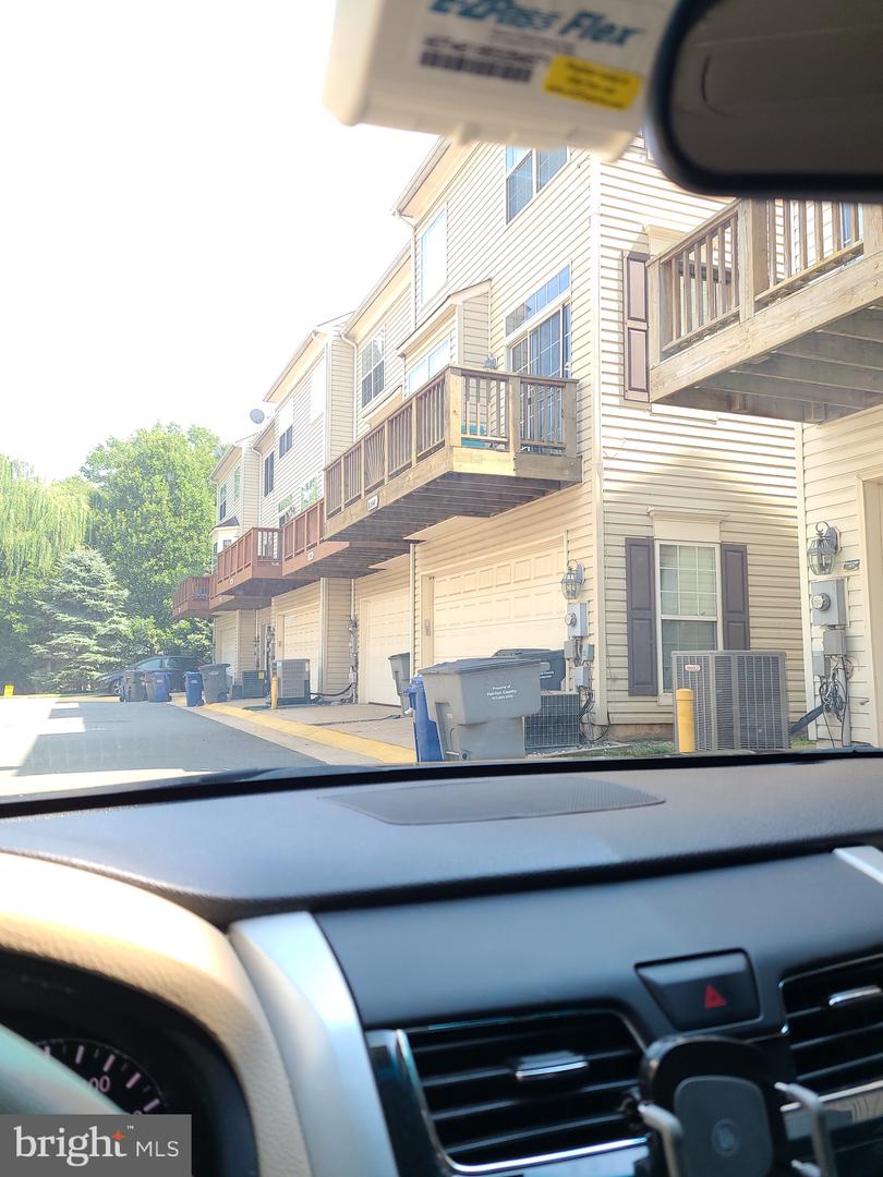 2340 HUNTINGTON STATION CT, ALEXANDRIA, Virginia 22303, 3 Bedrooms Bedrooms, ,2 BathroomsBathrooms,Residential,For sale,2340 HUNTINGTON STATION CT,VAFX2250542 MLS # VAFX2250542