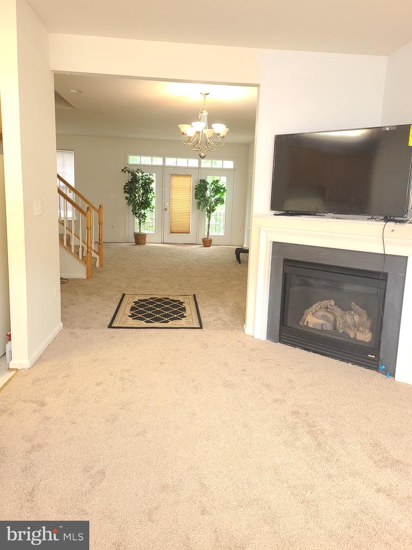 2340 HUNTINGTON STATION CT, ALEXANDRIA, Virginia 22303, 3 Bedrooms Bedrooms, ,2 BathroomsBathrooms,Residential,For sale,2340 HUNTINGTON STATION CT,VAFX2250542 MLS # VAFX2250542