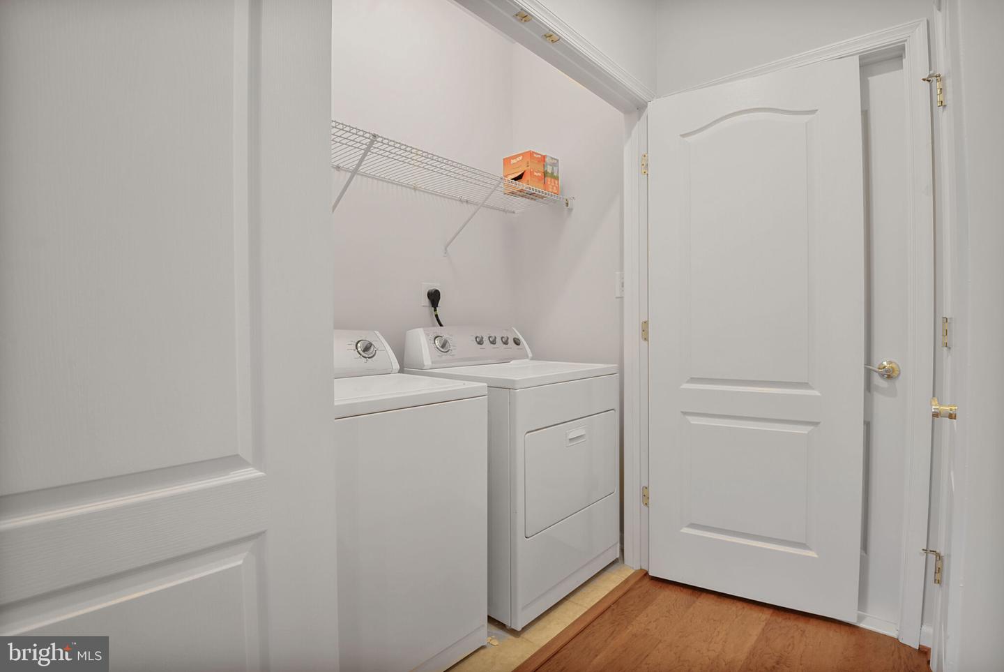44357 OAKMONT MANOR SQ, ASHBURN, Virginia 20147, 3 Bedrooms Bedrooms, ,3 BathroomsBathrooms,Residential,For sale,44357 OAKMONT MANOR SQ,VALO2100588 MLS # VALO2100588