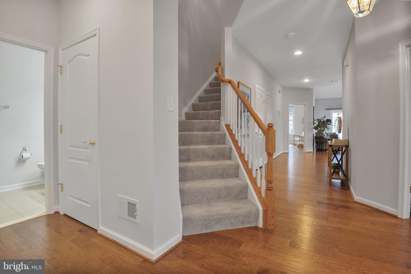 44357 OAKMONT MANOR SQ, ASHBURN, Virginia 20147, 3 Bedrooms Bedrooms, ,3 BathroomsBathrooms,Residential,For sale,44357 OAKMONT MANOR SQ,VALO2100588 MLS # VALO2100588