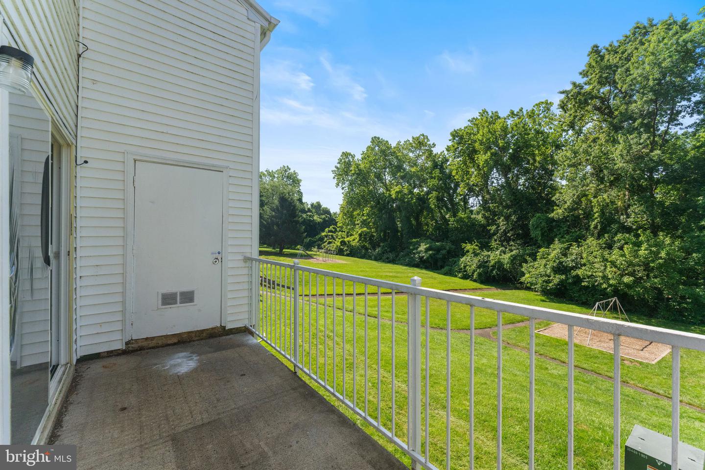 14489 GOLDEN OAK RD, CENTREVILLE, Virginia 20121, 3 Bedrooms Bedrooms, ,1 BathroomBathrooms,Residential,For sale,14489 GOLDEN OAK RD,VAFX2252384 MLS # VAFX2252384