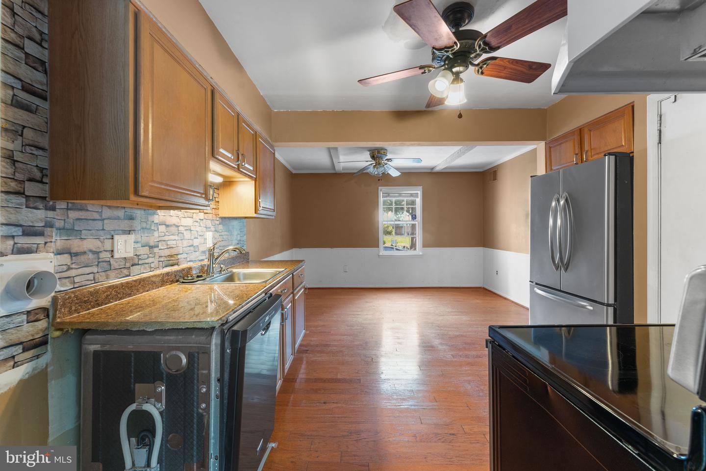 14489 GOLDEN OAK RD, CENTREVILLE, Virginia 20121, 3 Bedrooms Bedrooms, ,1 BathroomBathrooms,Residential,For sale,14489 GOLDEN OAK RD,VAFX2252384 MLS # VAFX2252384