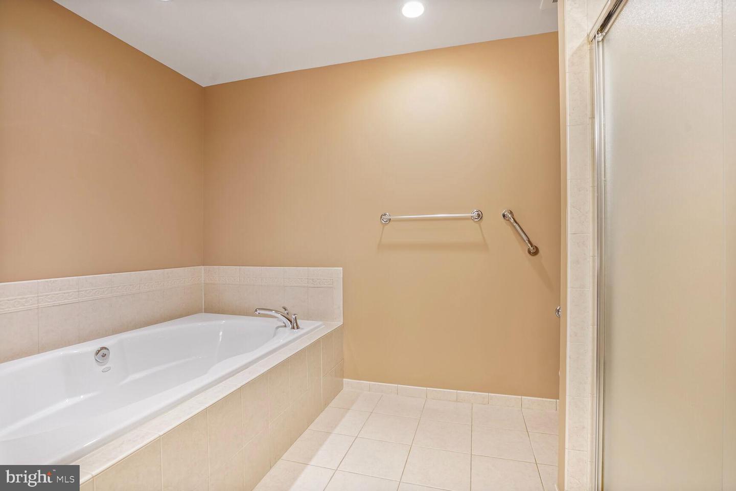 1830 FOUNTAIN DR #1106, RESTON, Virginia 20190, 2 Bedrooms Bedrooms, ,2 BathroomsBathrooms,Residential,For sale,1830 FOUNTAIN DR #1106,VAFX2252422 MLS # VAFX2252422
