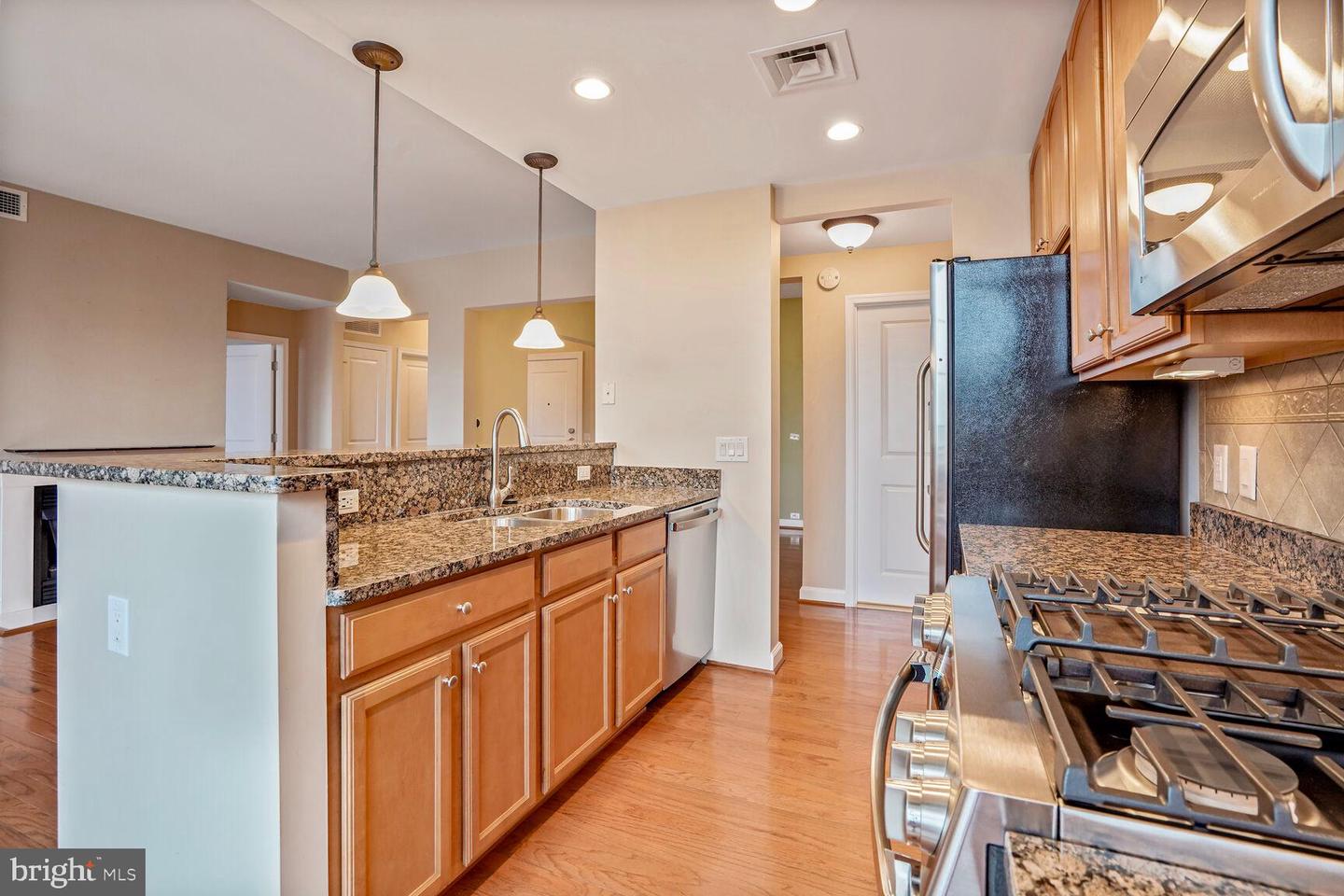 1830 FOUNTAIN DR #1106, RESTON, Virginia 20190, 2 Bedrooms Bedrooms, ,2 BathroomsBathrooms,Residential,For sale,1830 FOUNTAIN DR #1106,VAFX2252422 MLS # VAFX2252422
