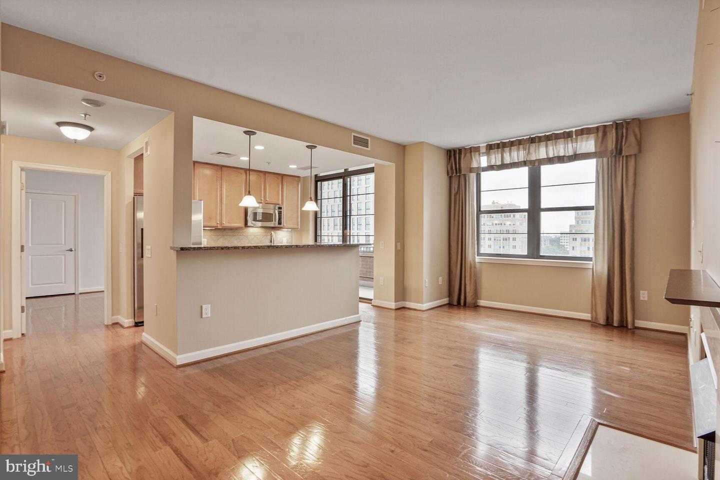 1830 FOUNTAIN DR #1106, RESTON, Virginia 20190, 2 Bedrooms Bedrooms, ,2 BathroomsBathrooms,Residential,For sale,1830 FOUNTAIN DR #1106,VAFX2252422 MLS # VAFX2252422