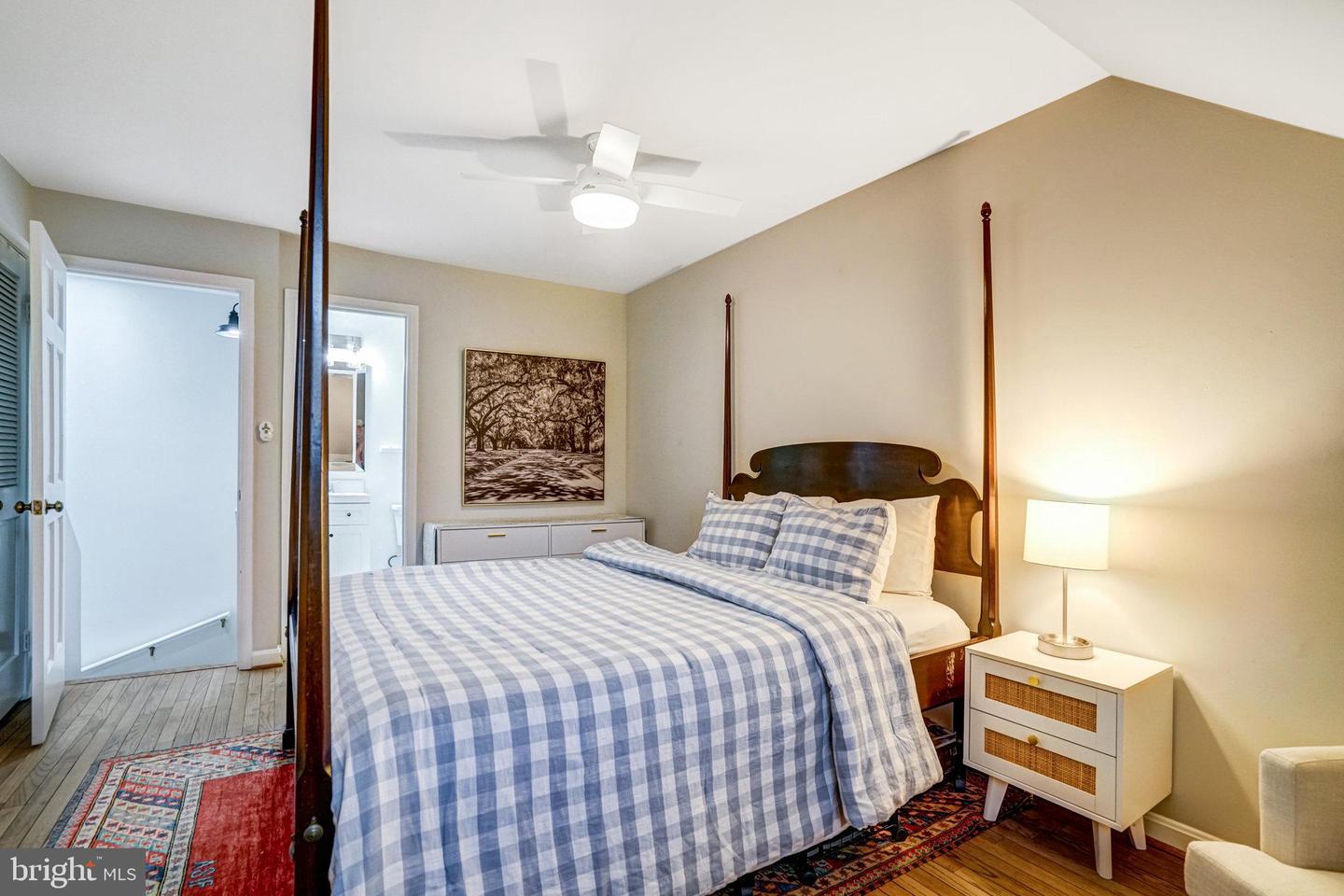 644 S COLUMBUS ST, ALEXANDRIA, Virginia 22314, 2 Bedrooms Bedrooms, ,2 BathroomsBathrooms,Residential,For sale,644 S COLUMBUS ST,VAAX2047046 MLS # VAAX2047046