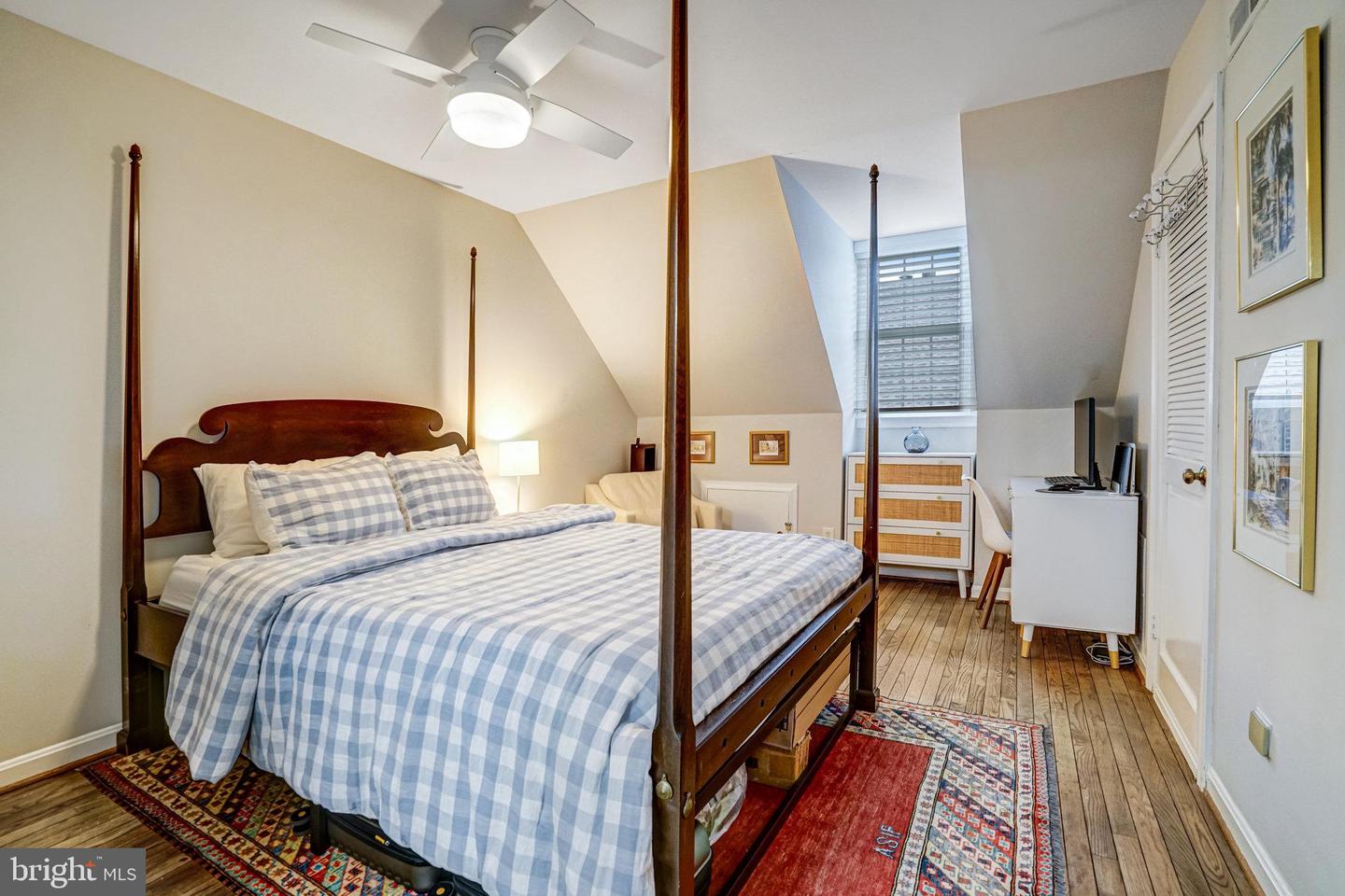644 S COLUMBUS ST, ALEXANDRIA, Virginia 22314, 2 Bedrooms Bedrooms, ,2 BathroomsBathrooms,Residential,For sale,644 S COLUMBUS ST,VAAX2047046 MLS # VAAX2047046