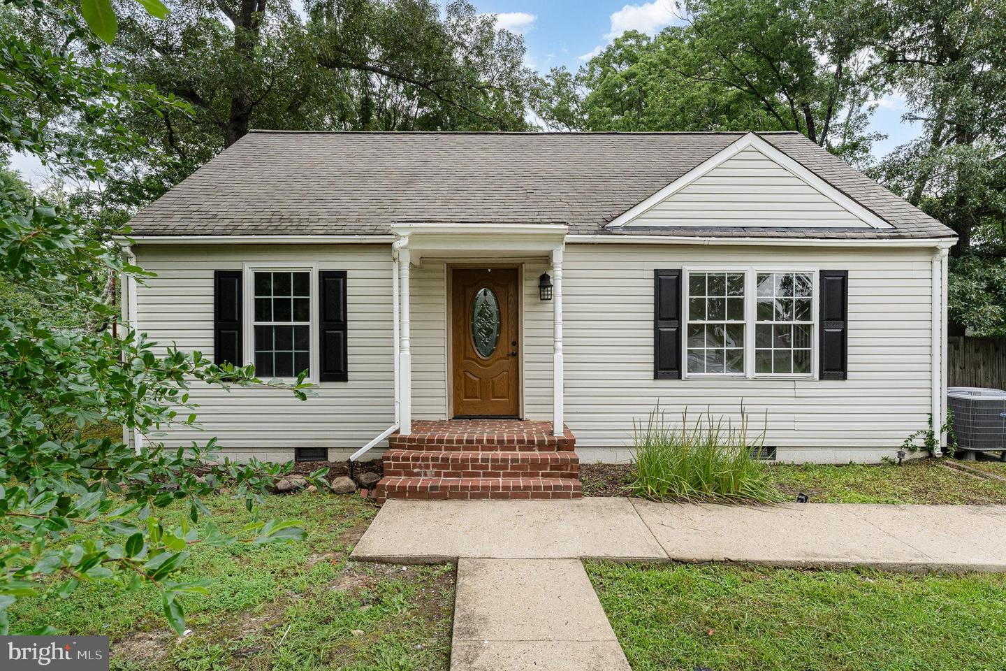 26 RANDOLPH RD, FREDERICKSBURG, Virginia 22405, 3 Bedrooms Bedrooms, ,2 BathroomsBathrooms,Residential,For sale,26 RANDOLPH RD,VAST2040398 MLS # VAST2040398
