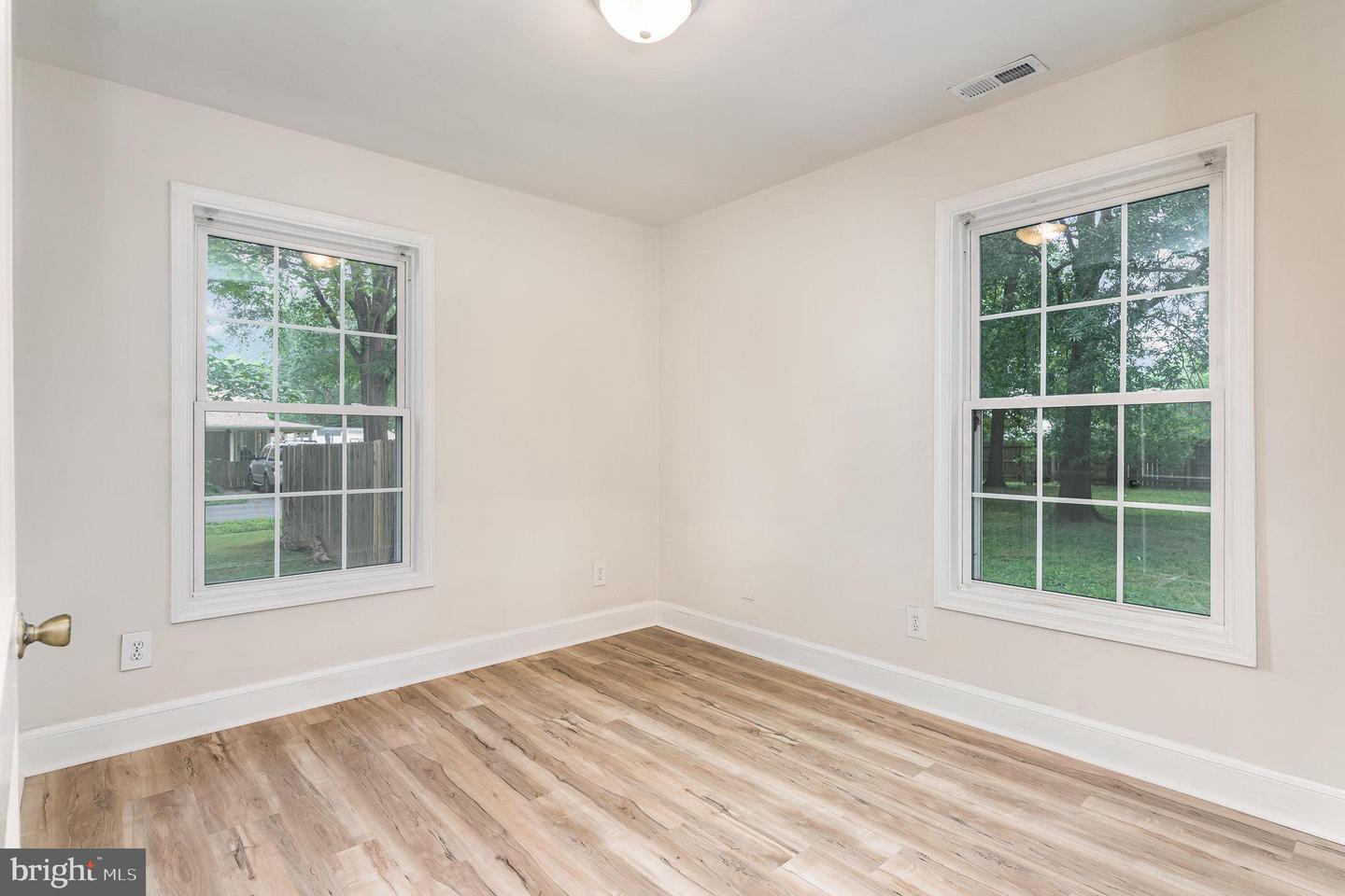 26 RANDOLPH RD, FREDERICKSBURG, Virginia 22405, 3 Bedrooms Bedrooms, ,2 BathroomsBathrooms,Residential,For sale,26 RANDOLPH RD,VAST2040398 MLS # VAST2040398