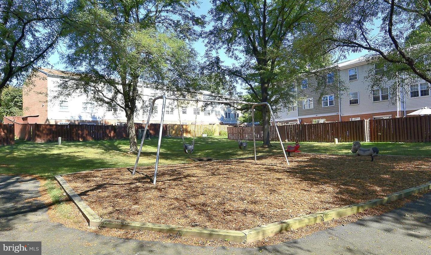 2798 HYSON LN, FALLS CHURCH, Virginia 22043, 3 Bedrooms Bedrooms, ,2 BathroomsBathrooms,Residential,For sale,2798 HYSON LN,VAFX2230138 MLS # VAFX2230138
