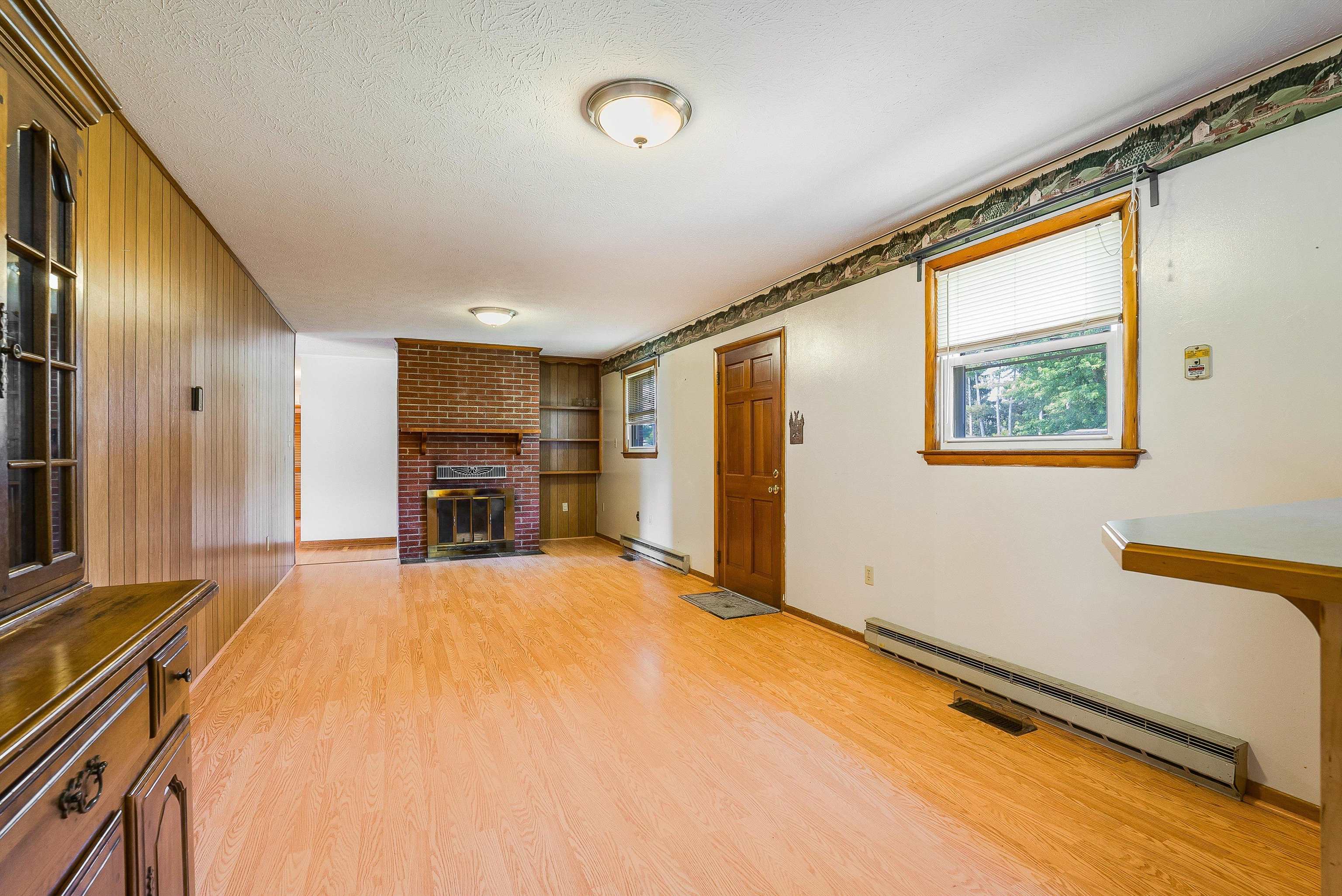 1203 DOGWOOD AVE, GROTTOES, Virginia 24441, 4 Bedrooms Bedrooms, ,2 BathroomsBathrooms,Residential,1203 DOGWOOD AVE,666312 MLS # 666312