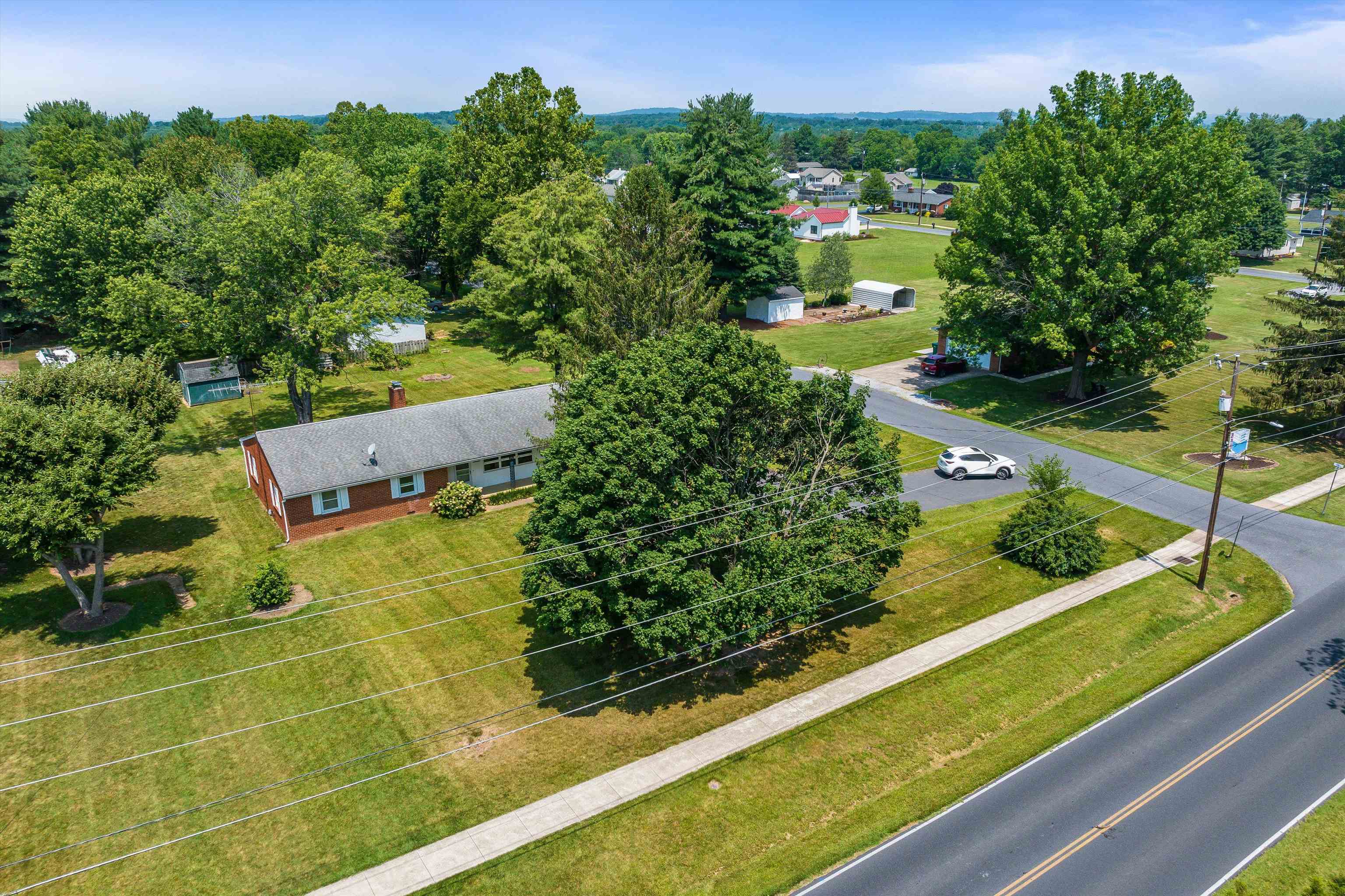 1203 DOGWOOD AVE, GROTTOES, Virginia 24441, 4 Bedrooms Bedrooms, ,2 BathroomsBathrooms,Residential,1203 DOGWOOD AVE,666312 MLS # 666312