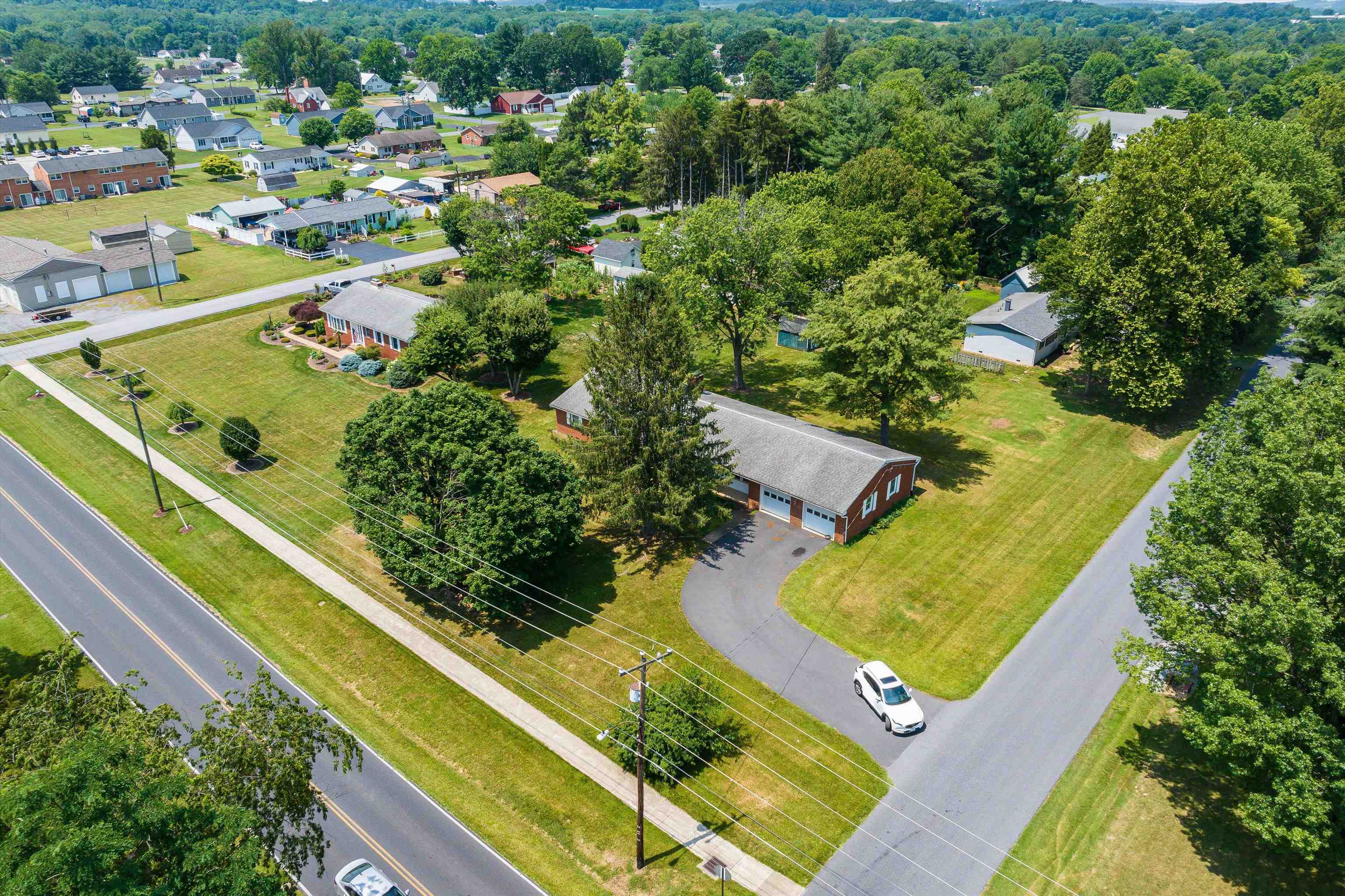 1203 DOGWOOD AVE, GROTTOES, Virginia 24441, 4 Bedrooms Bedrooms, ,2 BathroomsBathrooms,Residential,1203 DOGWOOD AVE,666312 MLS # 666312