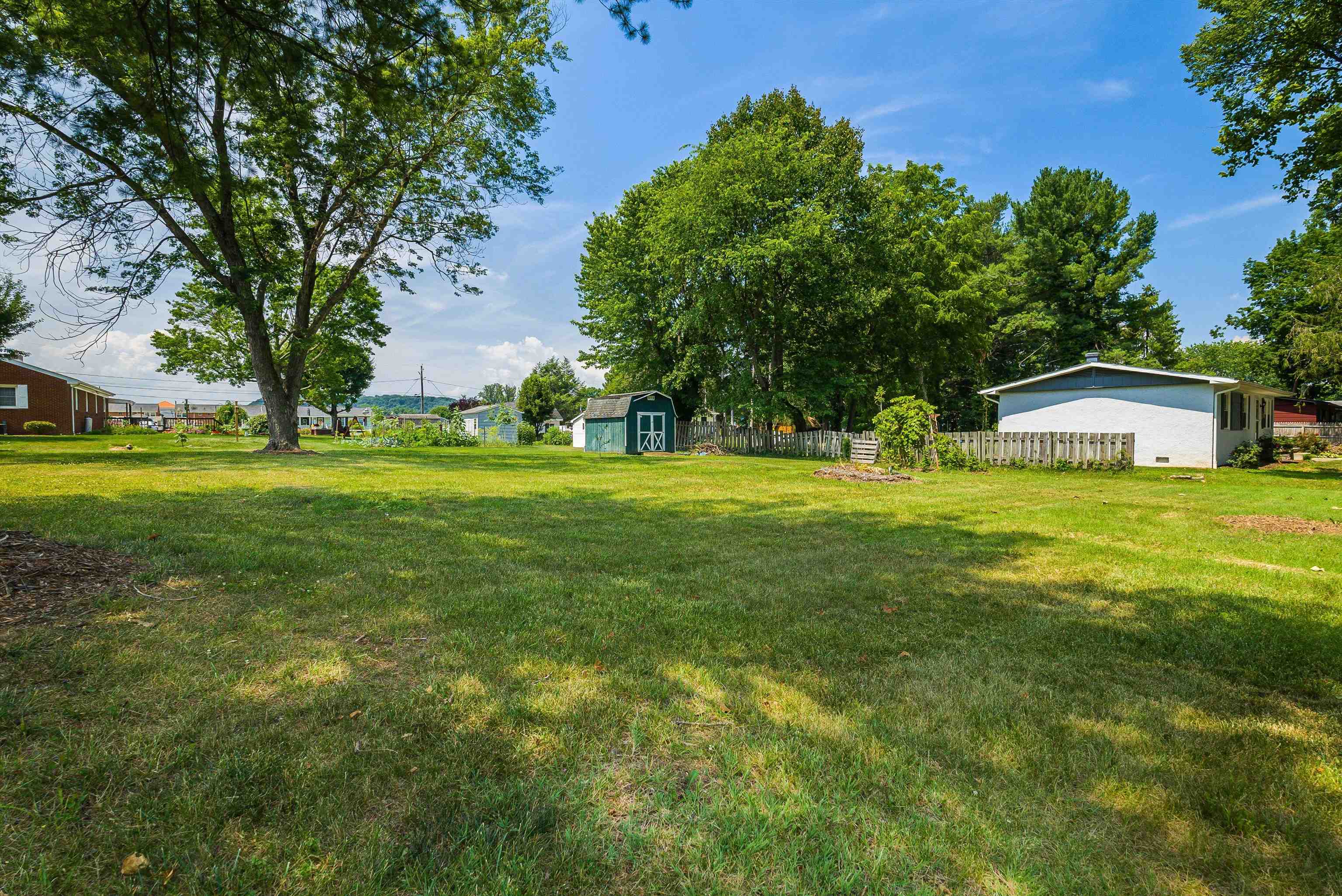 1203 DOGWOOD AVE, GROTTOES, Virginia 24441, 4 Bedrooms Bedrooms, ,2 BathroomsBathrooms,Residential,1203 DOGWOOD AVE,666312 MLS # 666312