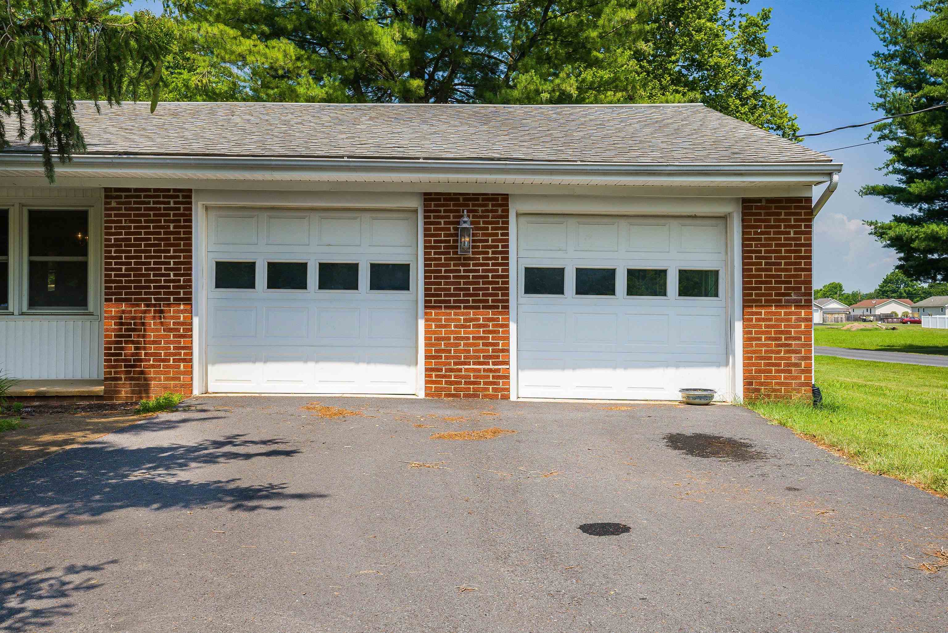 1203 DOGWOOD AVE, GROTTOES, Virginia 24441, 4 Bedrooms Bedrooms, ,2 BathroomsBathrooms,Residential,1203 DOGWOOD AVE,666312 MLS # 666312