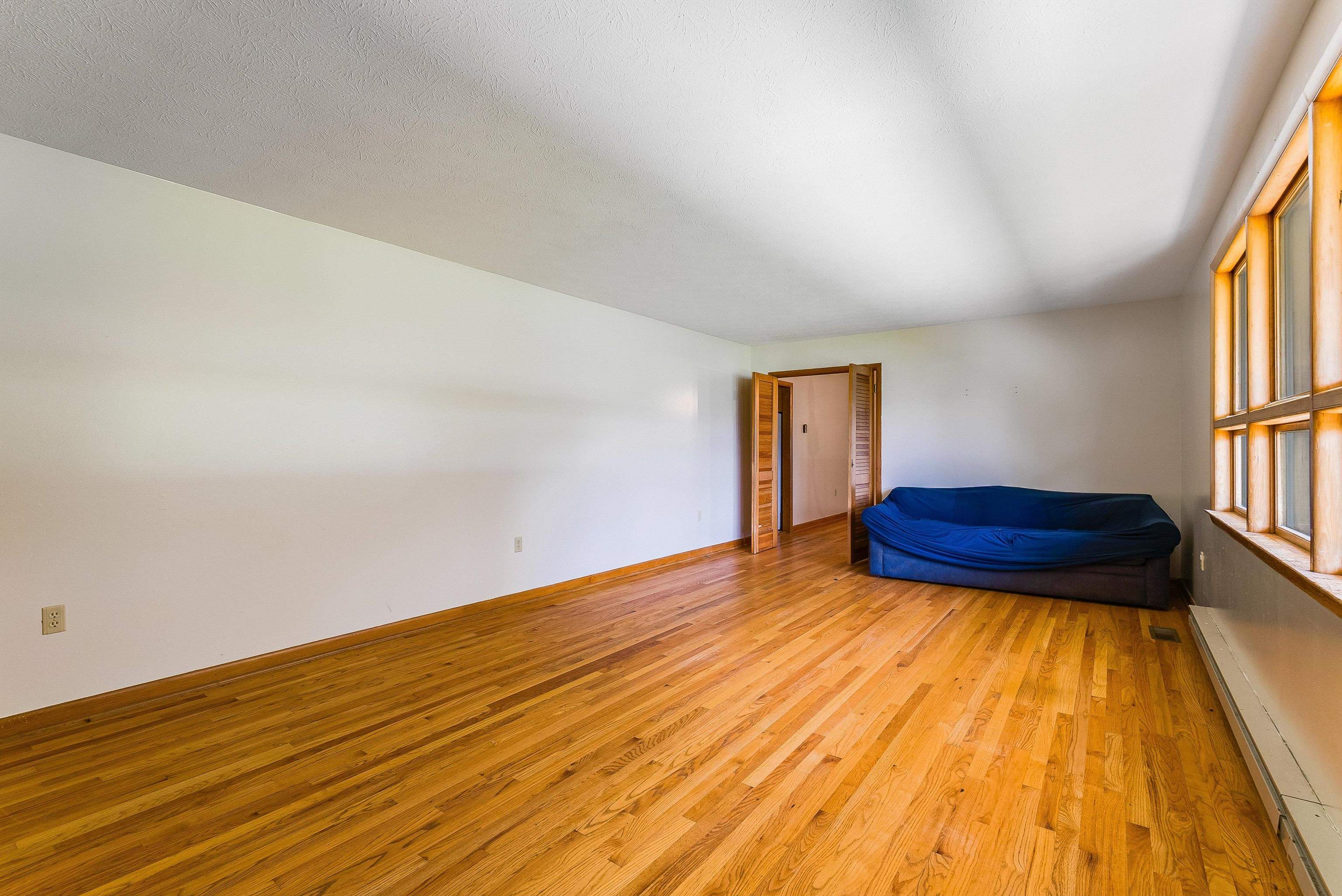 1203 DOGWOOD AVE, GROTTOES, Virginia 24441, 4 Bedrooms Bedrooms, ,2 BathroomsBathrooms,Residential,1203 DOGWOOD AVE,666312 MLS # 666312