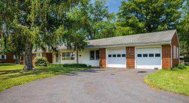 1203 DOGWOOD AVE, GROTTOES, Virginia 24441, 4 Bedrooms Bedrooms, ,2 BathroomsBathrooms,Residential,1203 DOGWOOD AVE,666312 MLS # 666312