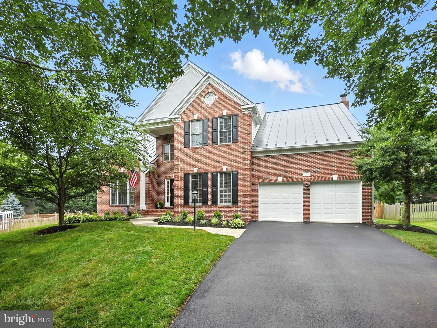 638 MEADE DR SW, LEESBURG, Virginia 20175, 4 Bedrooms Bedrooms, ,4 BathroomsBathrooms,Residential,For sale,638 MEADE DR SW,VALO2098902 MLS # VALO2098902