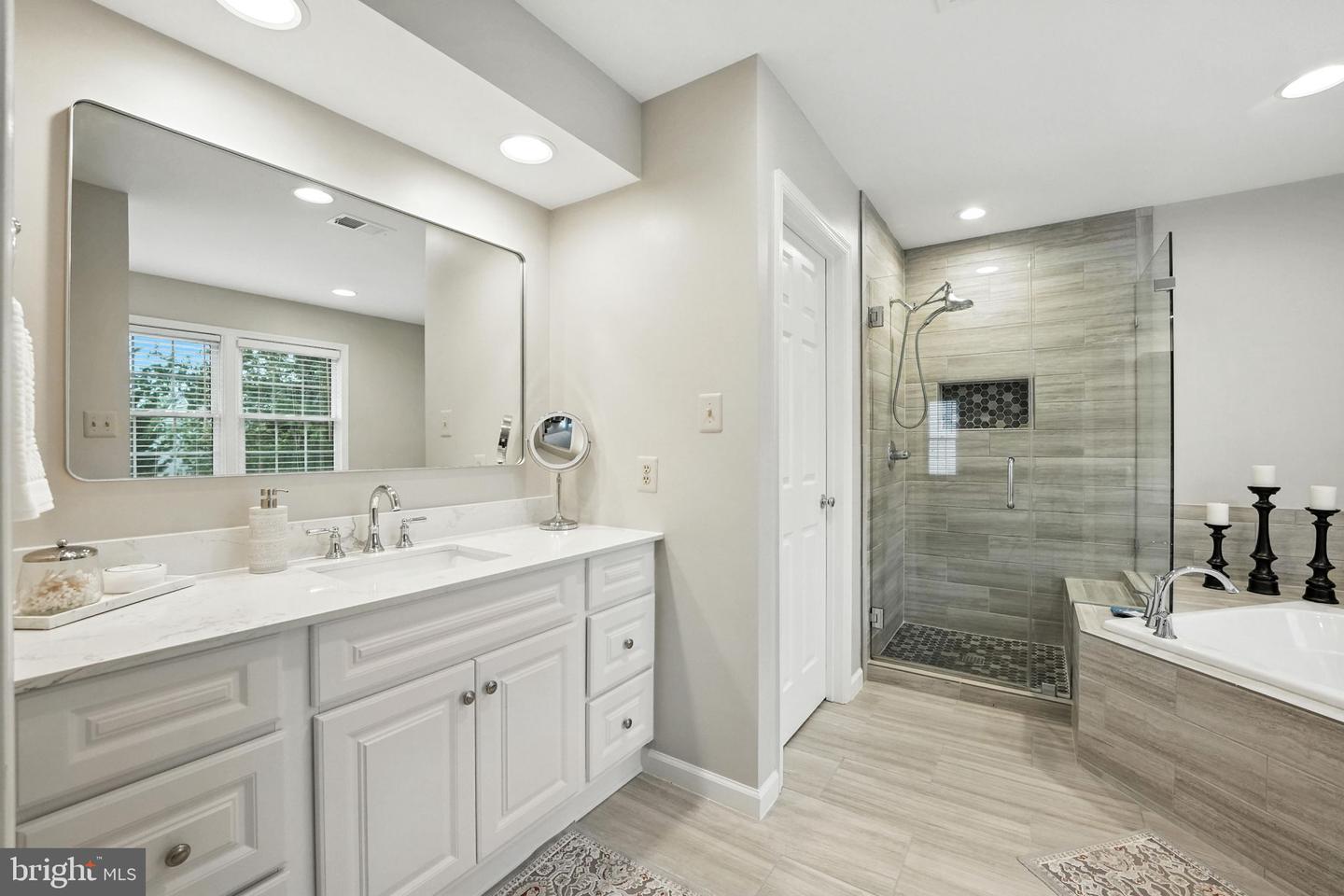 638 MEADE DR SW, LEESBURG, Virginia 20175, 4 Bedrooms Bedrooms, ,4 BathroomsBathrooms,Residential,For sale,638 MEADE DR SW,VALO2098902 MLS # VALO2098902